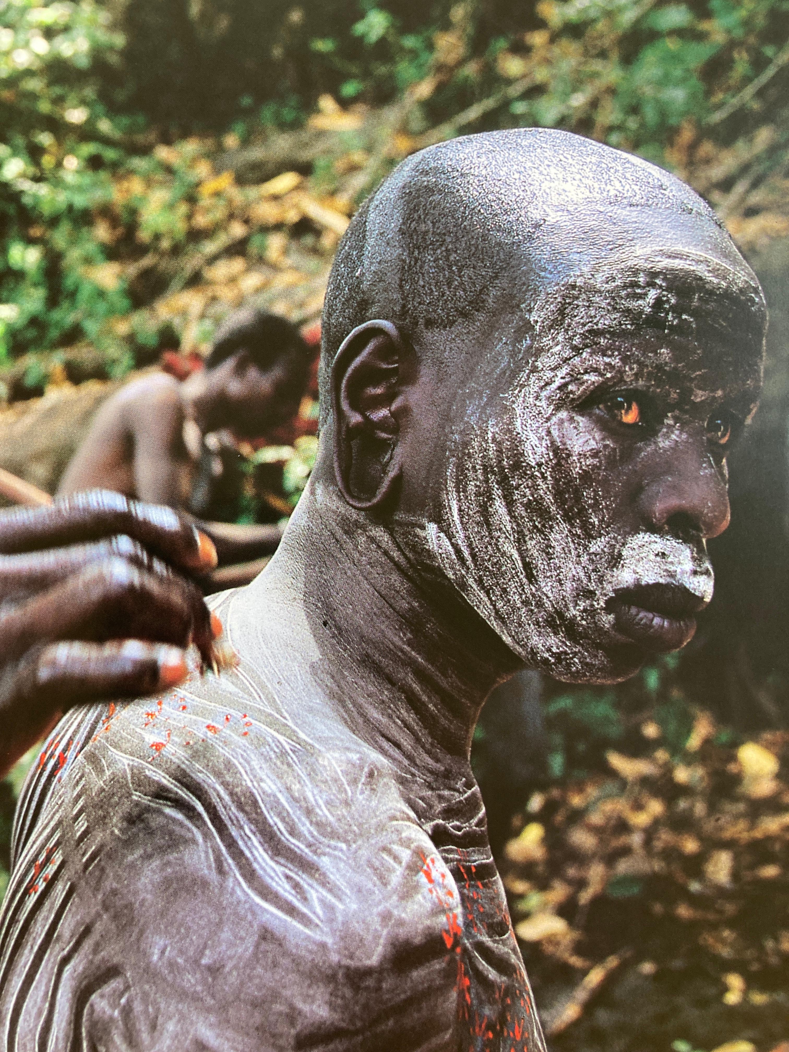 Vanishing Africa par Giansanti, Giann Hardcover Photography Book en vente 7