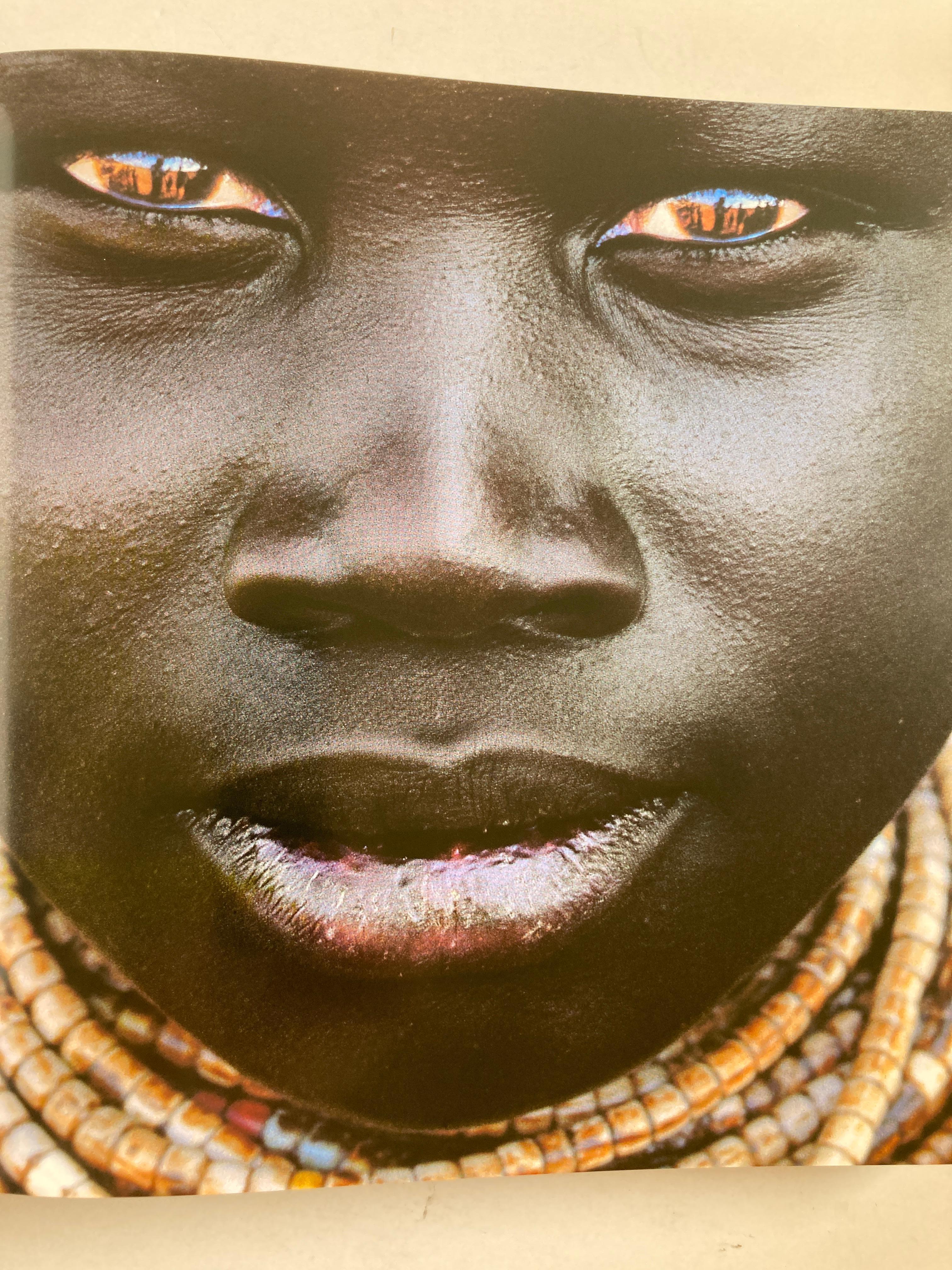 Vanishing Africa par Giansanti, Giann Hardcover Photography Book en vente 8