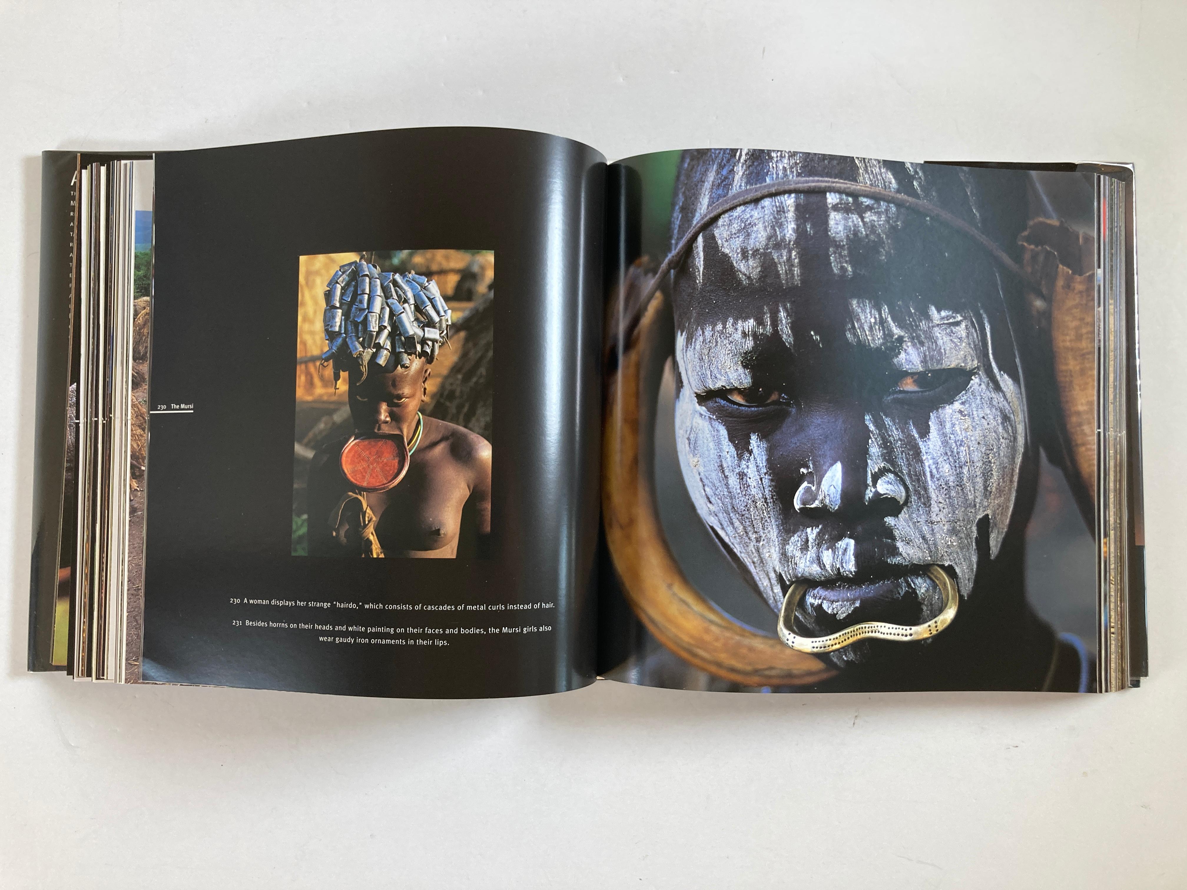 Vanishing Africa par Giansanti, Giann Hardcover Photography Book en vente 10