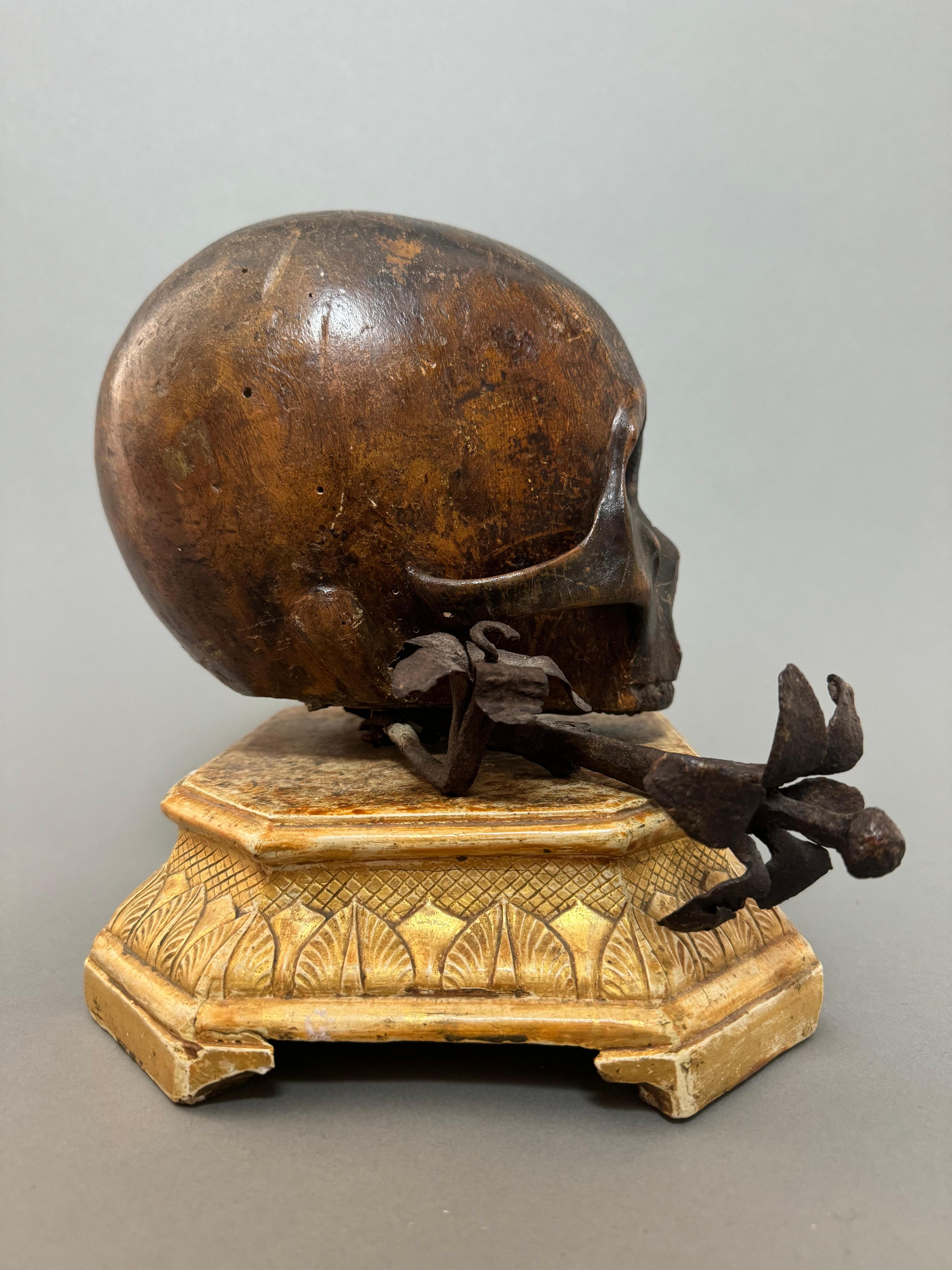 Vanitas su base in legno dorato del XVII secolo - Italia in vendita 2