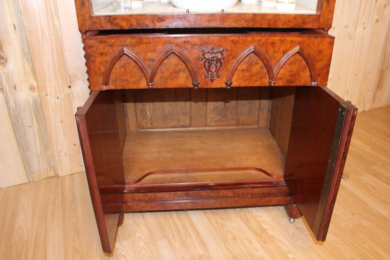 19th Century Vanity Cabinet In Speckled Mahogany Style Troubadour Nineteenth 