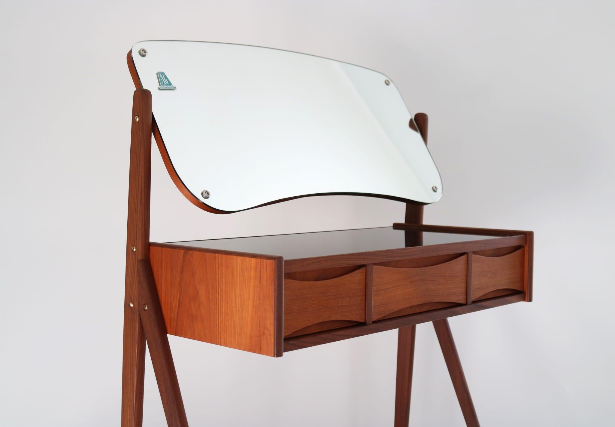 Mid-Century Modern Vanity desk by Arne Vodder, Denmark, 1960's