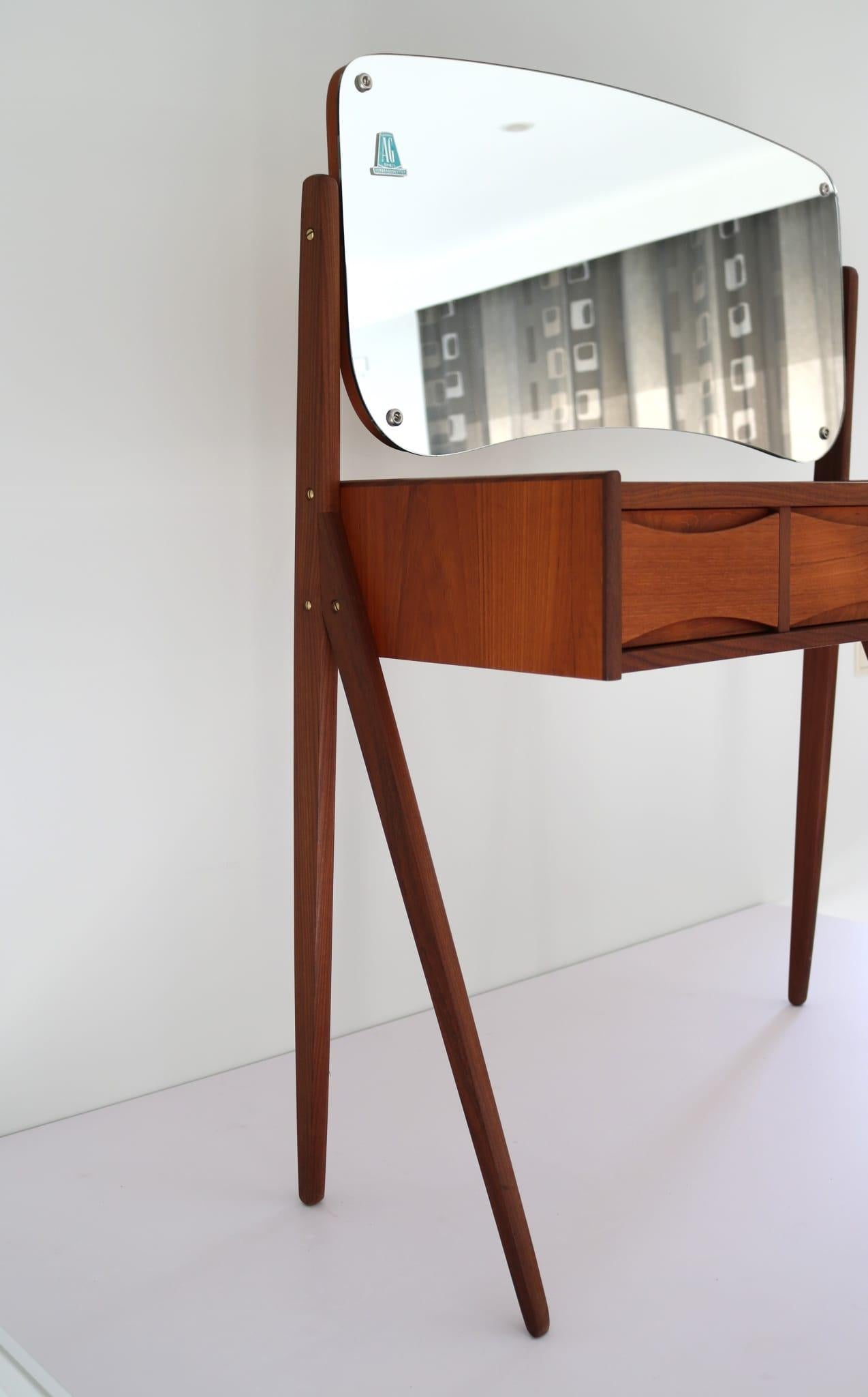Vanity desk by Arne Vodder, Denmark, 1960's 1