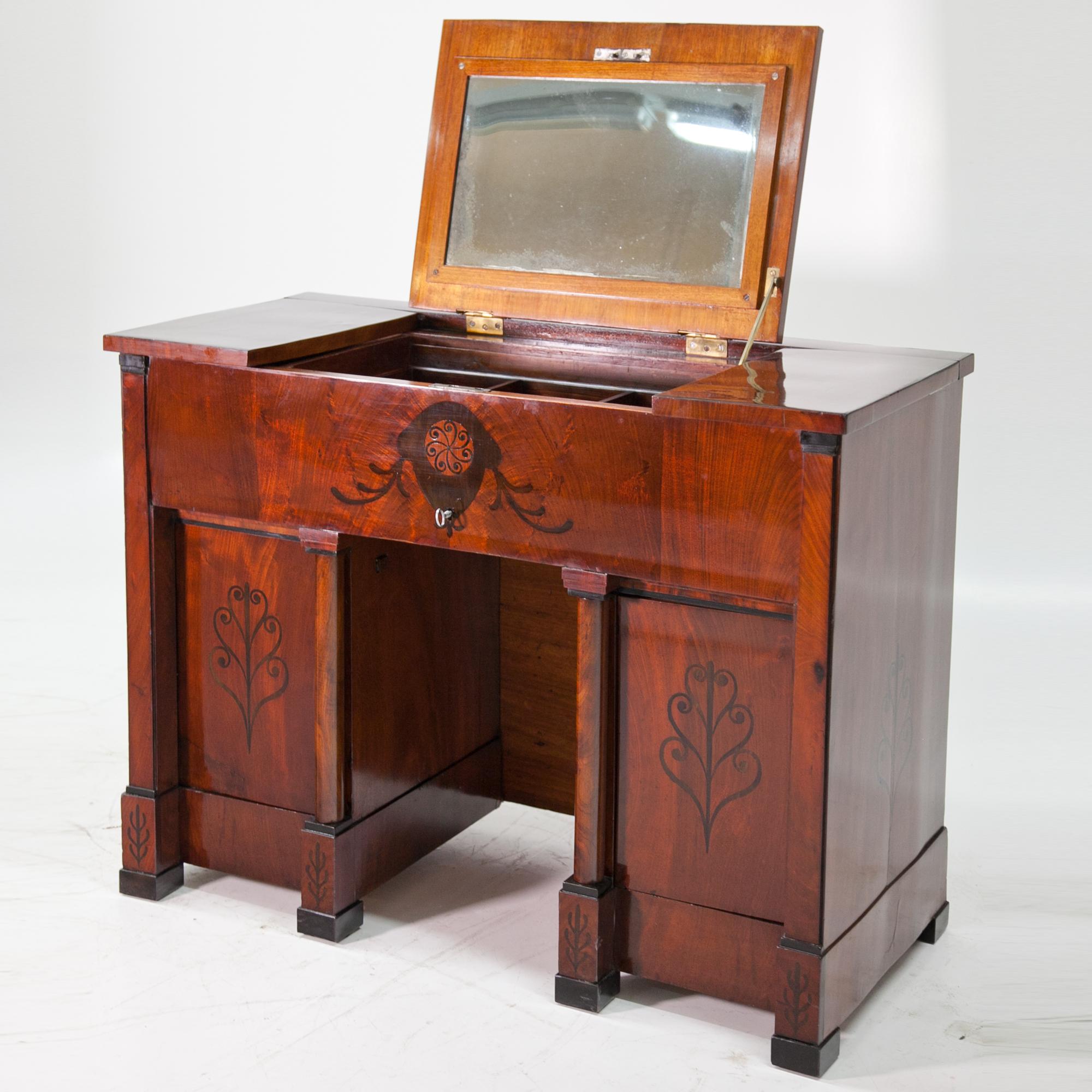 Vanity Desk, probably Austria, circa 1815-1820 For Sale 5