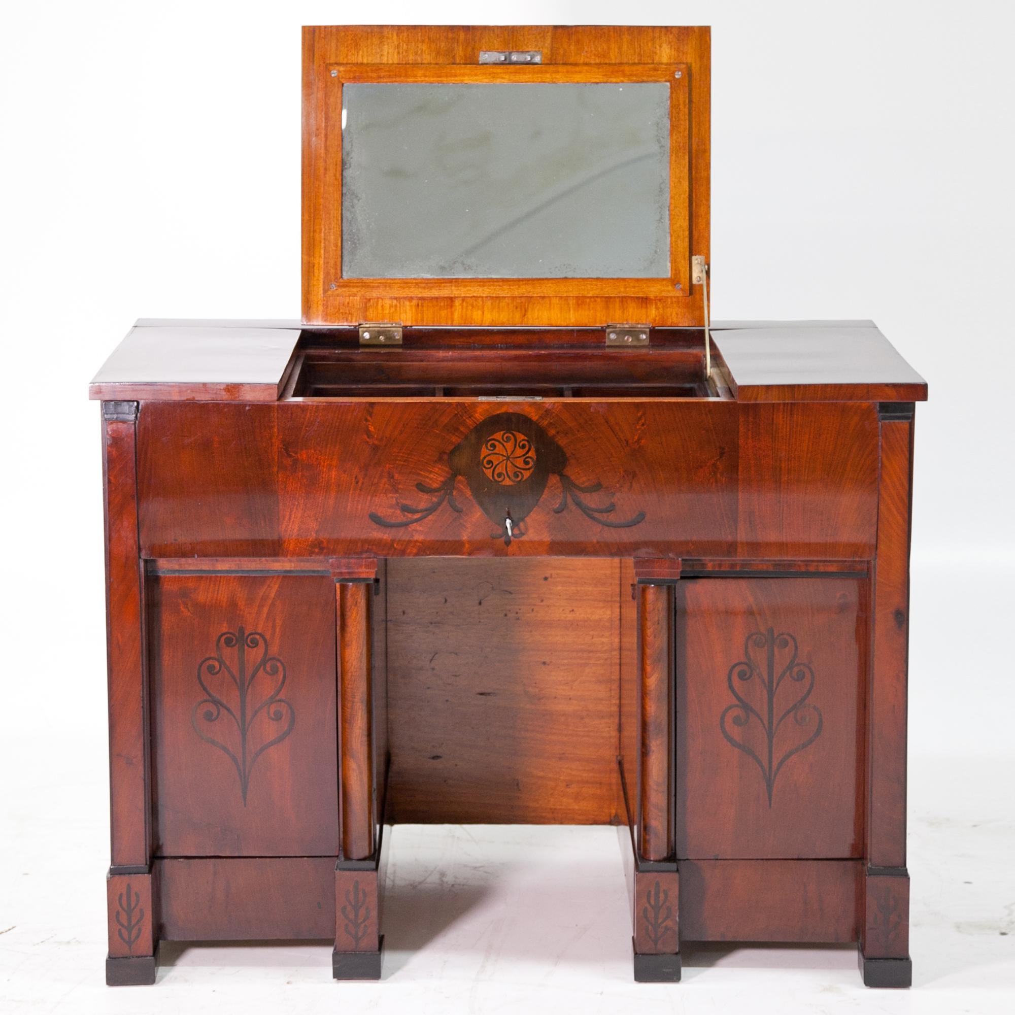 Mahogany Vanity Desk, probably Austria, circa 1815-1820 For Sale