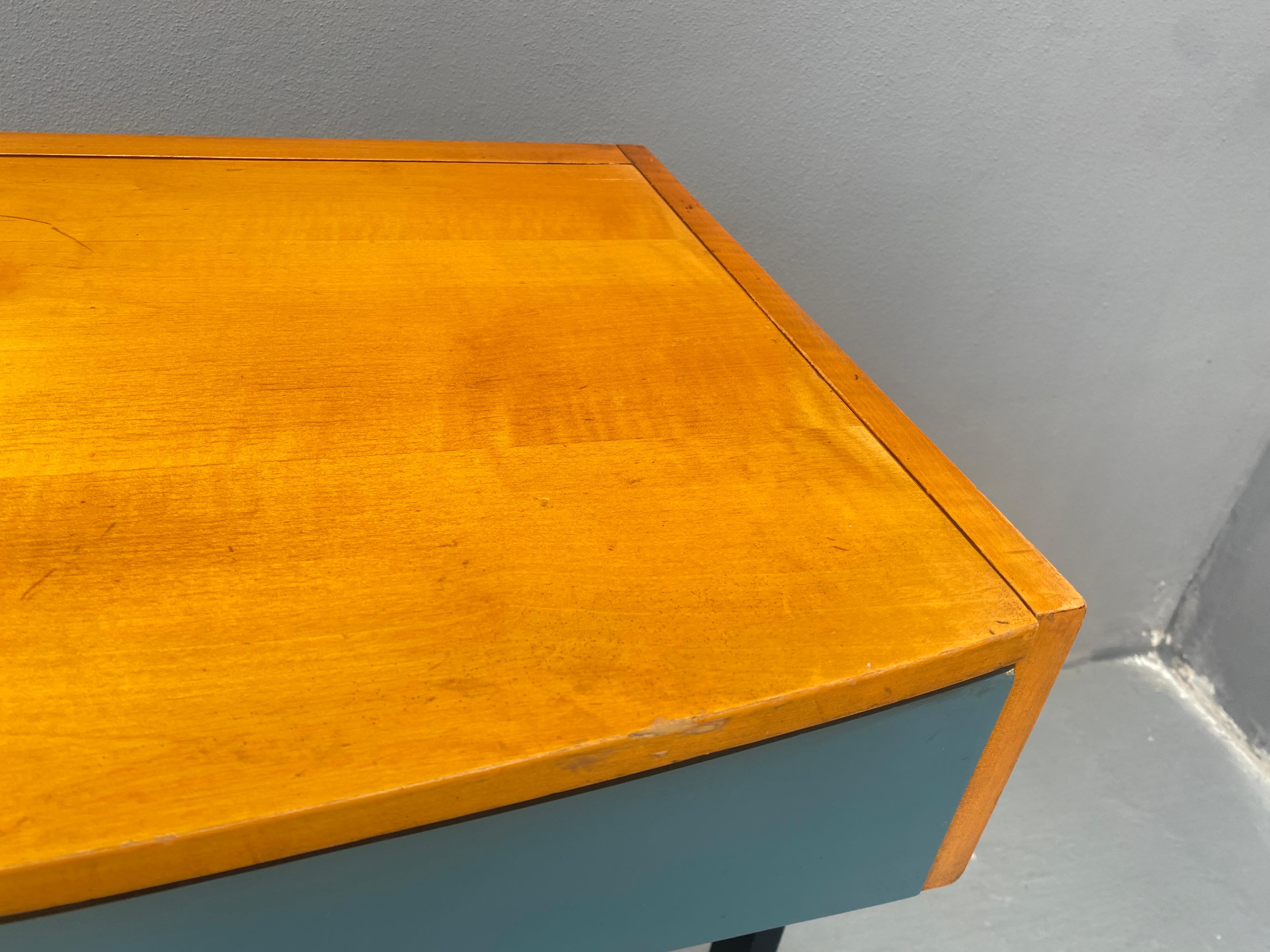 20th Century Vanity Desk with Storage Drawers and Flip-Up Mirror For Sale