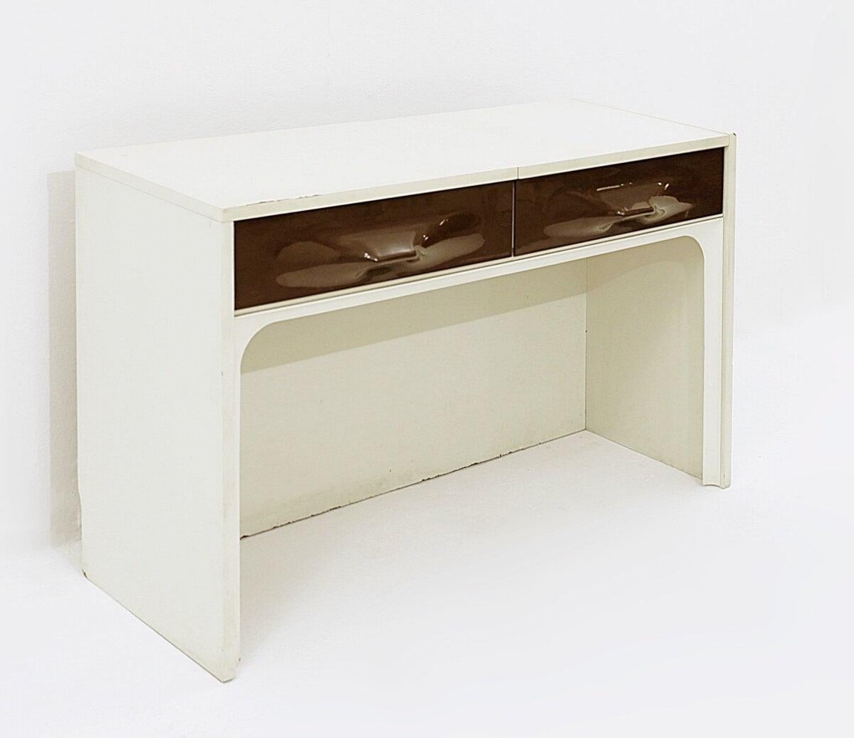 20ième siècle Coiffeuse de Raymond Loewy par Doubinsky Frères dans les années 1960 en vente