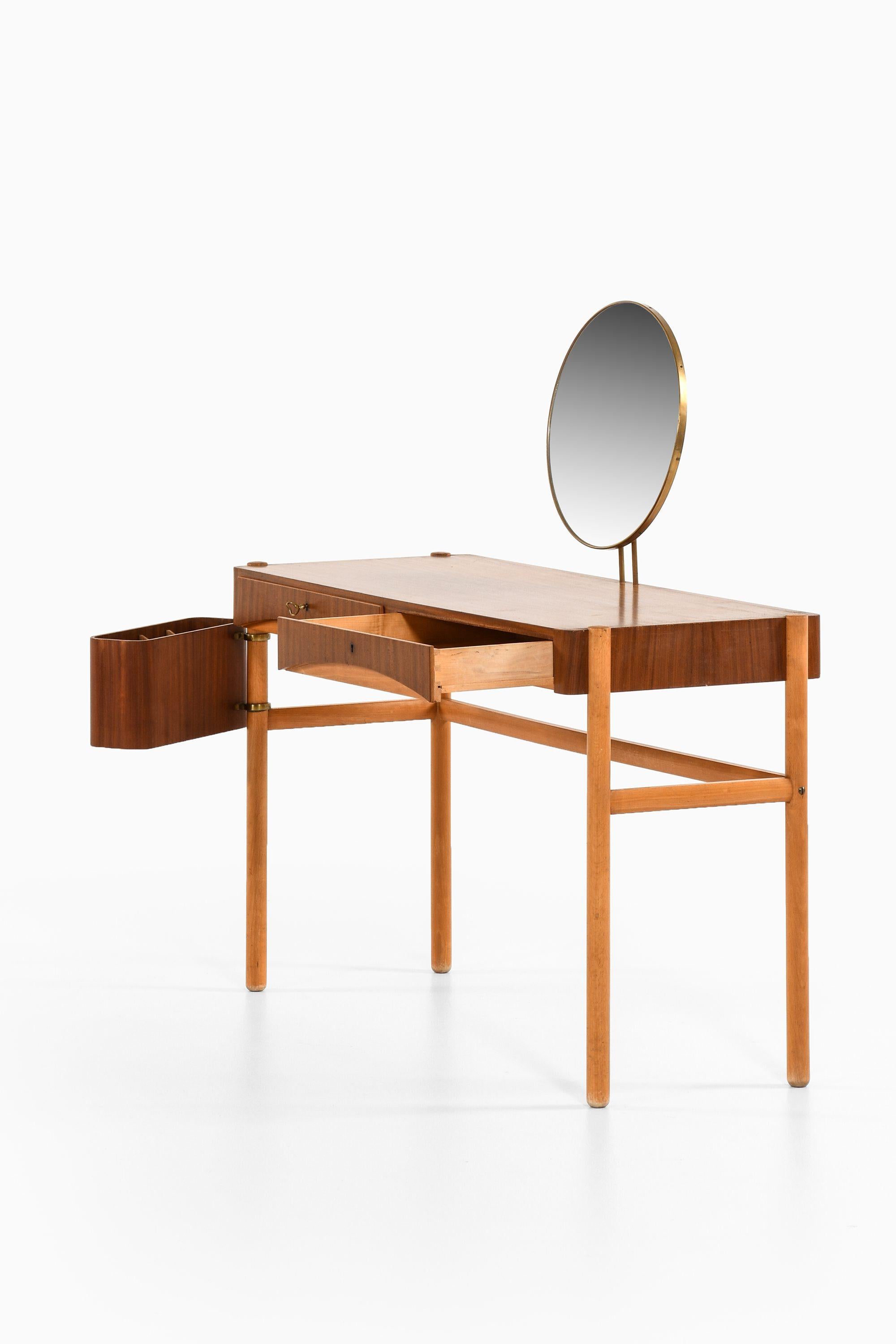 Tocador de teca, haya y latón de Bertil Fridhagen, 1958 Moderno de mediados de siglo en venta