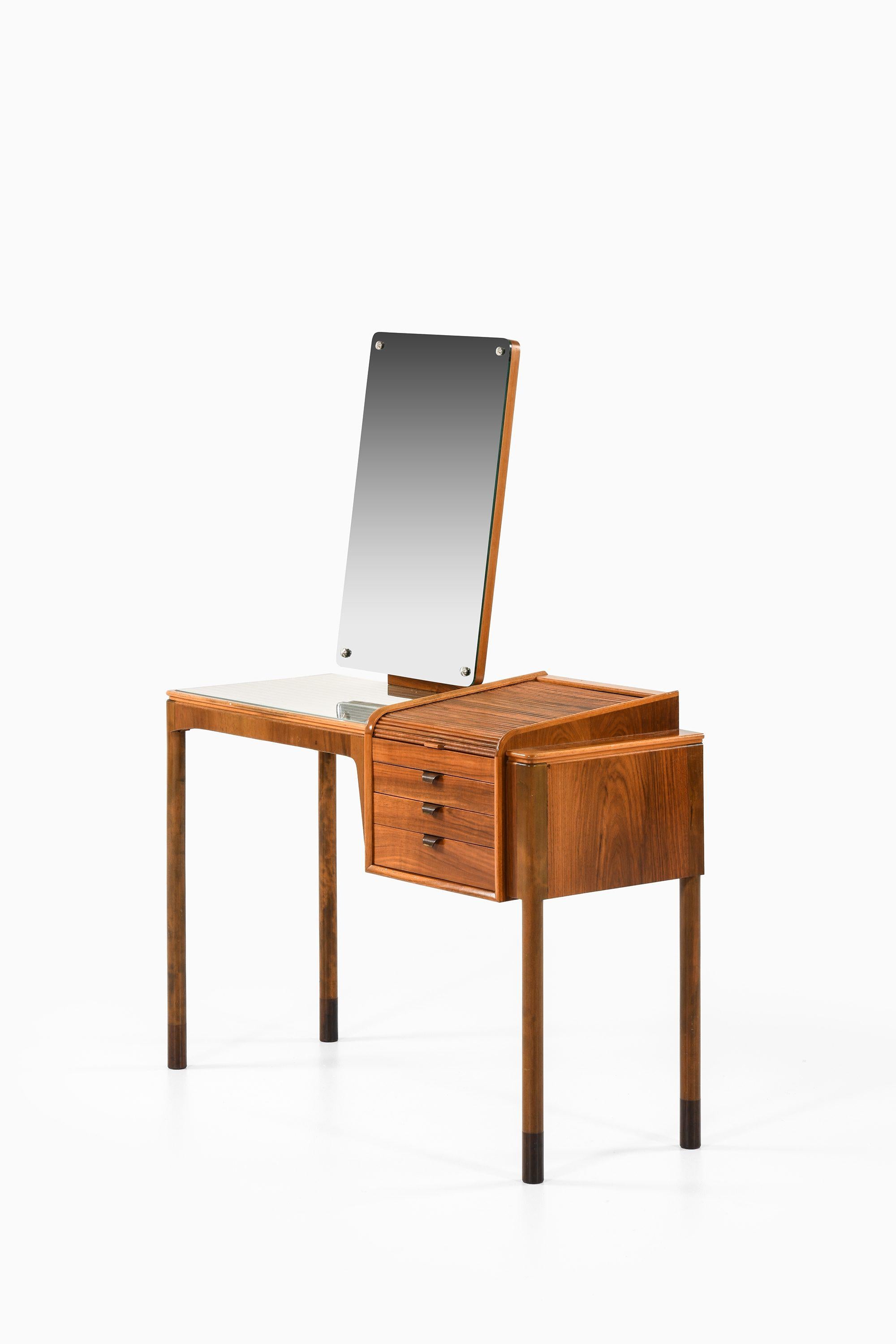 Scandinavian Modern Vanity in Walnut, Glass and Brass Attributed to Carl-Axel Acking, 1940's For Sale