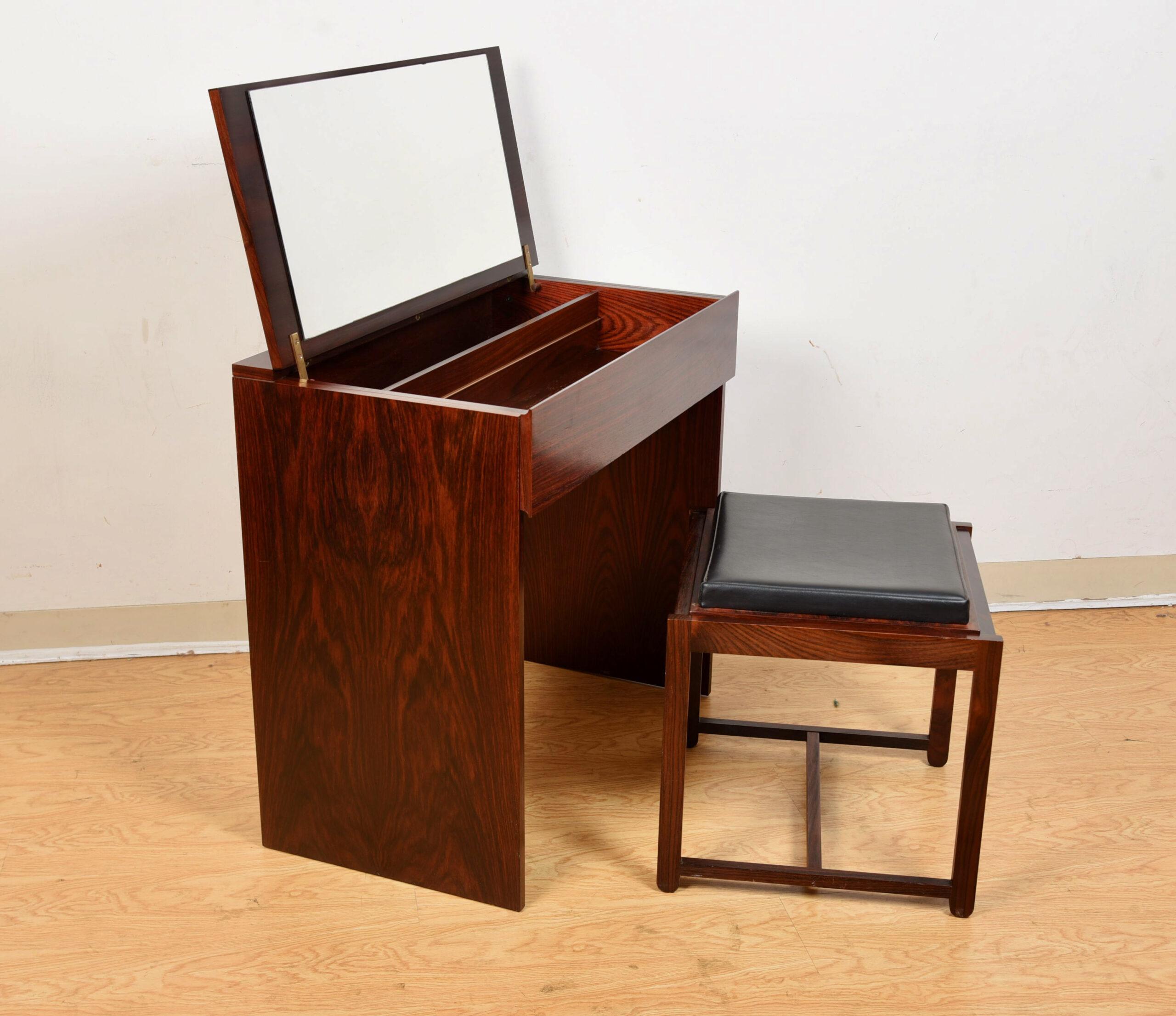 Vanity + Matching Flip-Over Stool / Table in Danish Rosewood In Good Condition For Sale In Kensington, MD