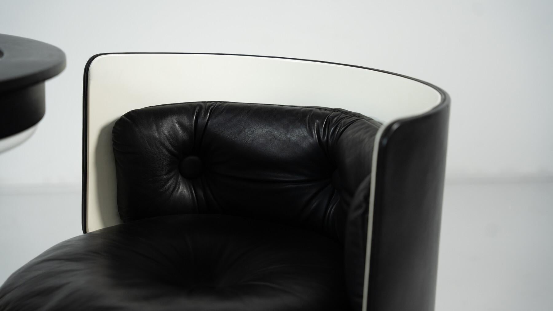 Vanity Mod. Dilly Daily by Luigi Massoni for Poltrona Frau, 1968 In Good Condition In Brussels, BE