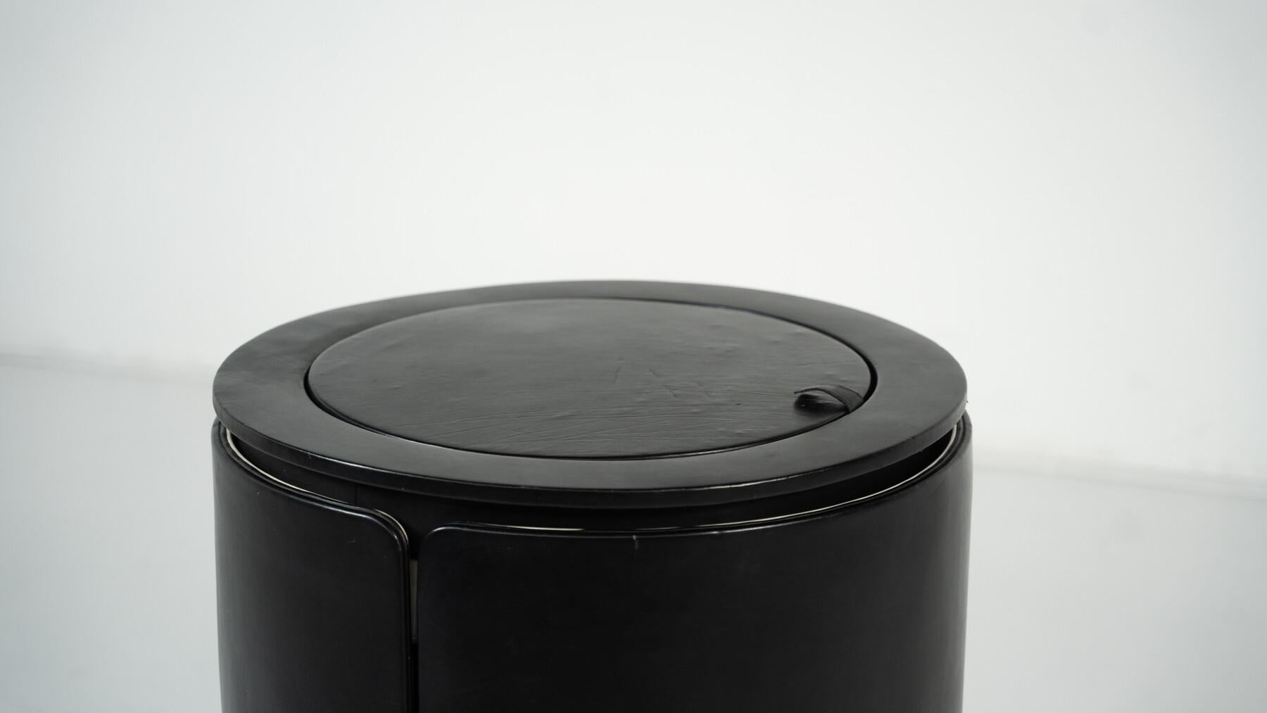 Leather Vanity Mod. Dilly Daily by Luigi Massoni for Poltrona Frau, 1968