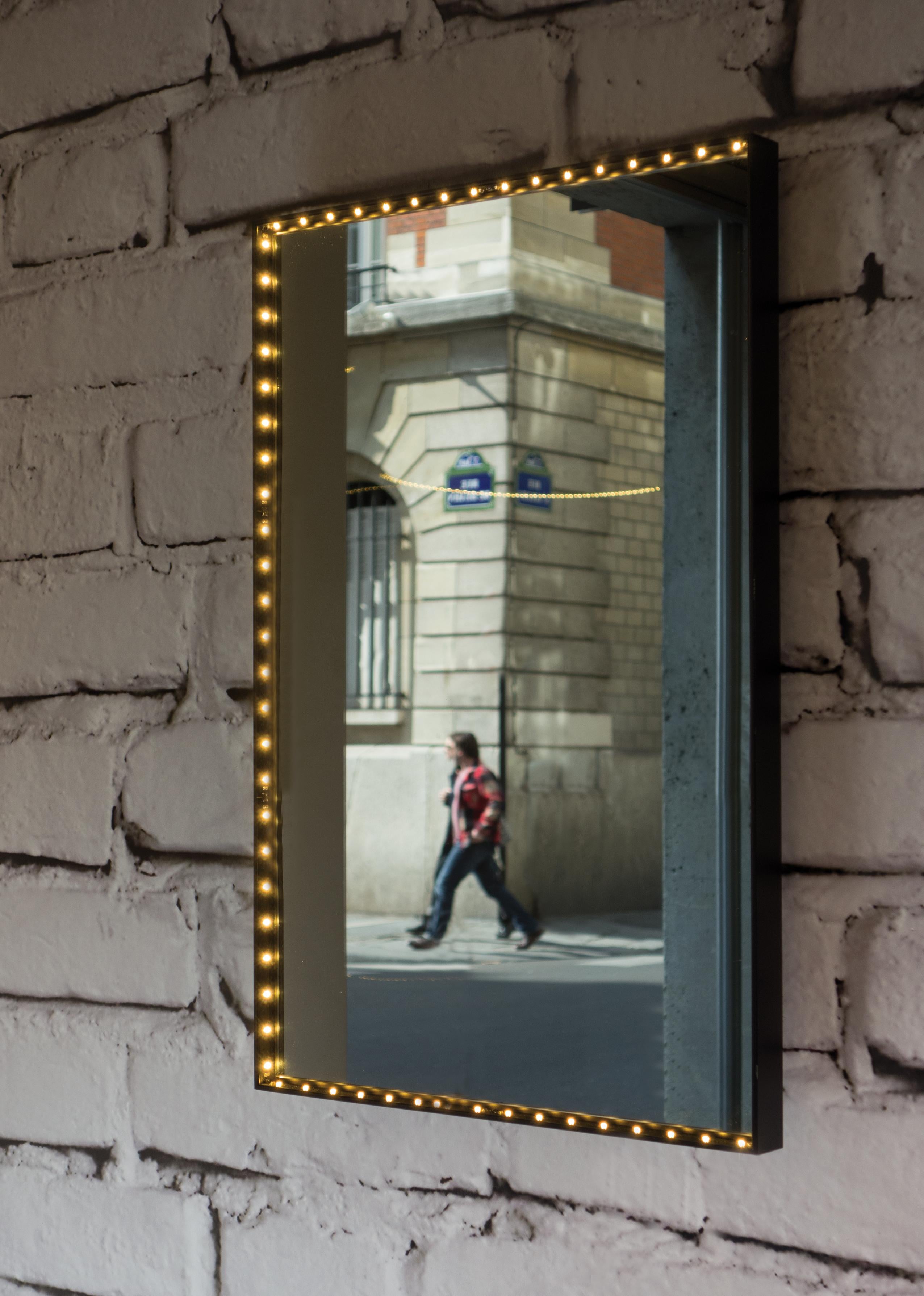 Argent Miroir mural ovale Vanity par Le Deun Luminaires en vente
