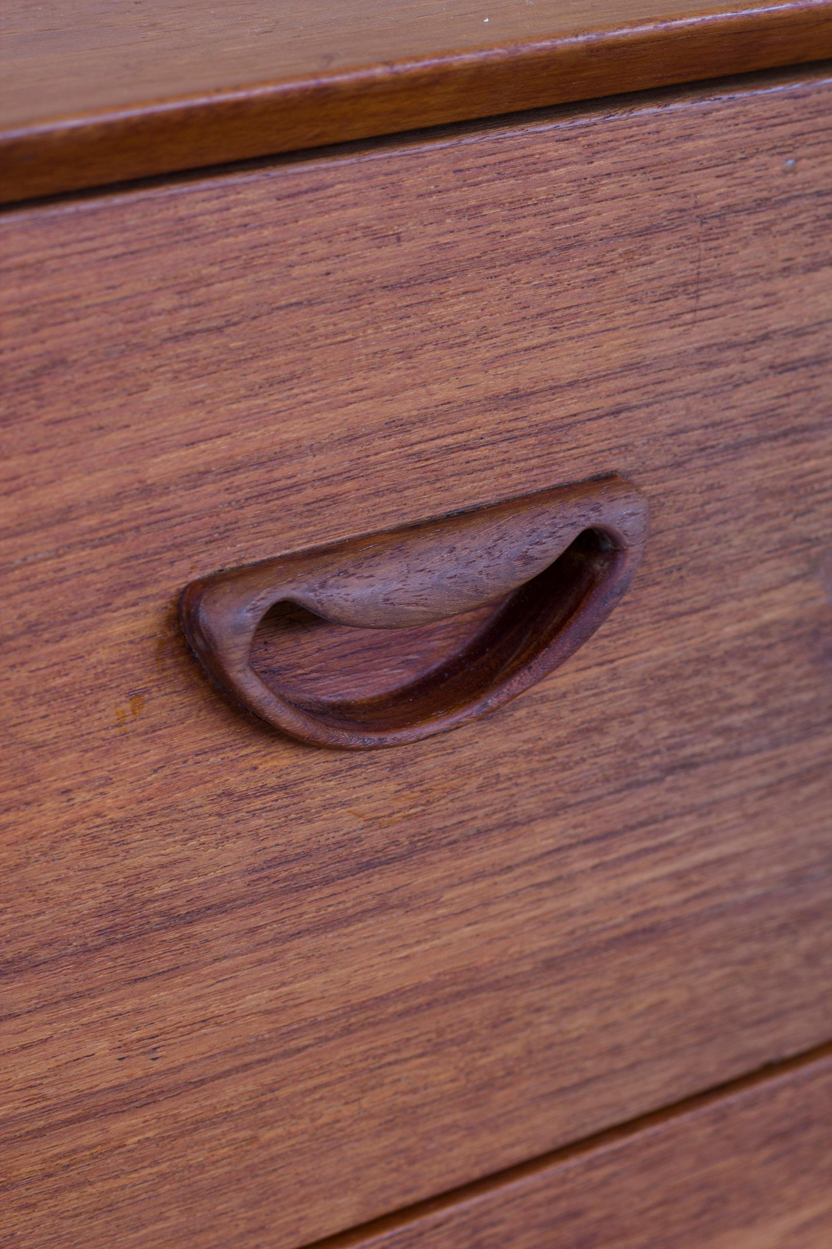 Vanity teak dresser by Peter Hvidt & Orla Mølgaard Nielsen, Denmark 1950s Søborg im Angebot 6