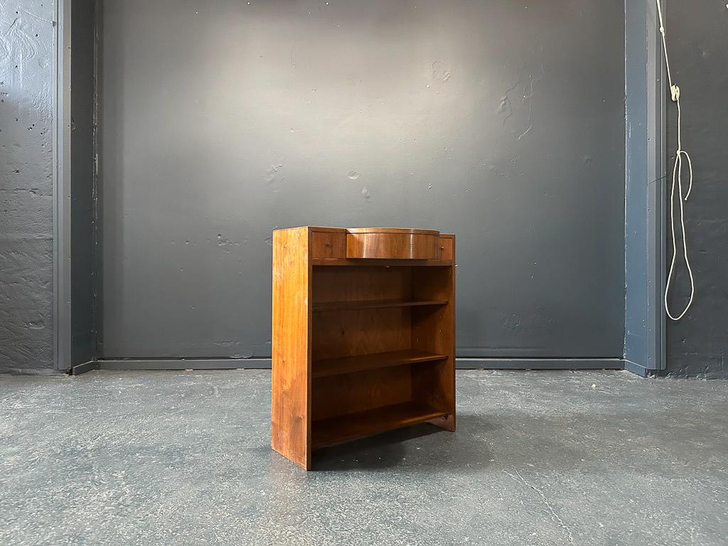 Mid-Century moderno Vanity con scomparto per roulette in vendita