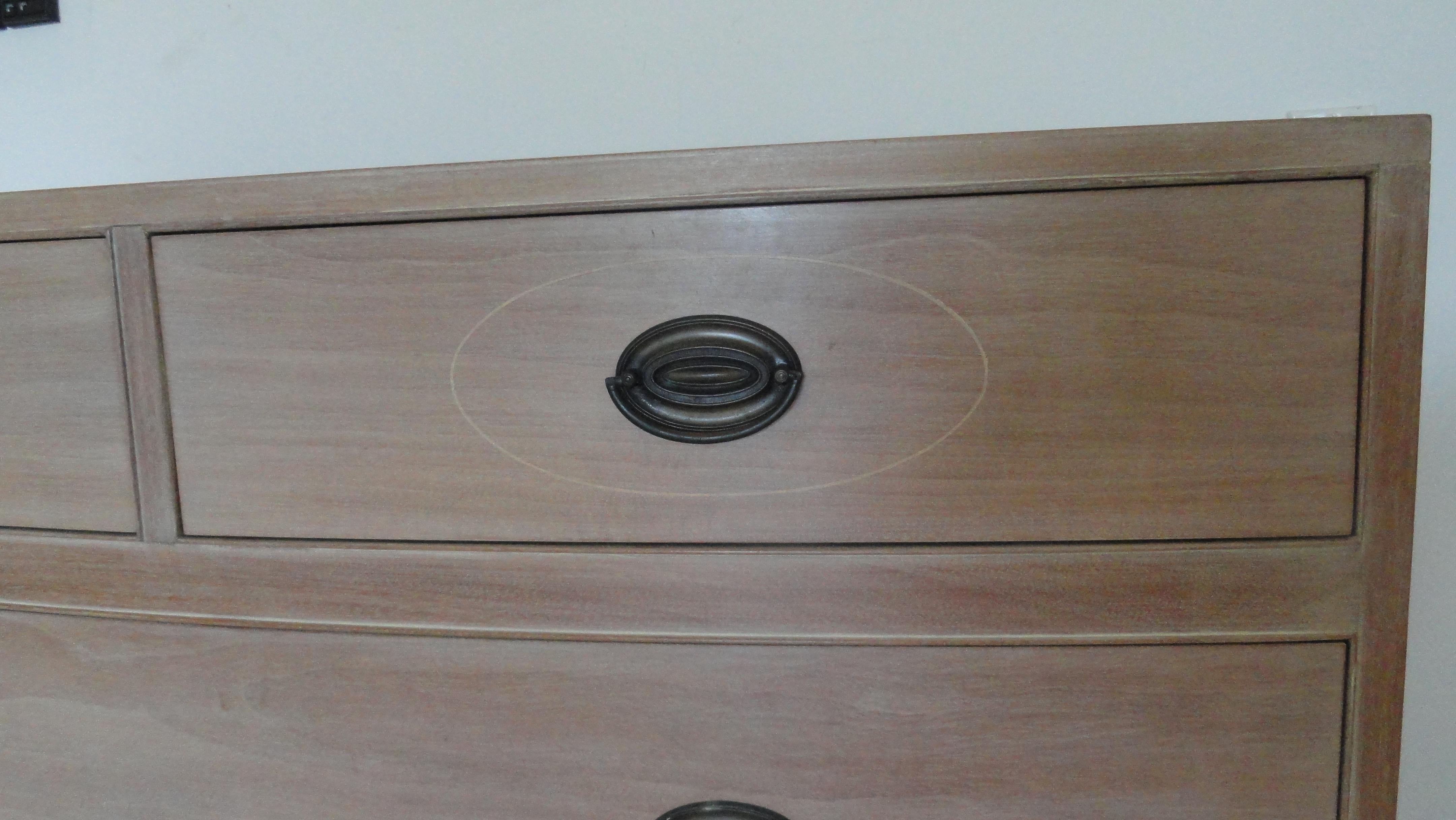 Vanleigh Furniture 4-Drawer Chest Of Drawers In Good Condition For Sale In West Palm Beach, FL