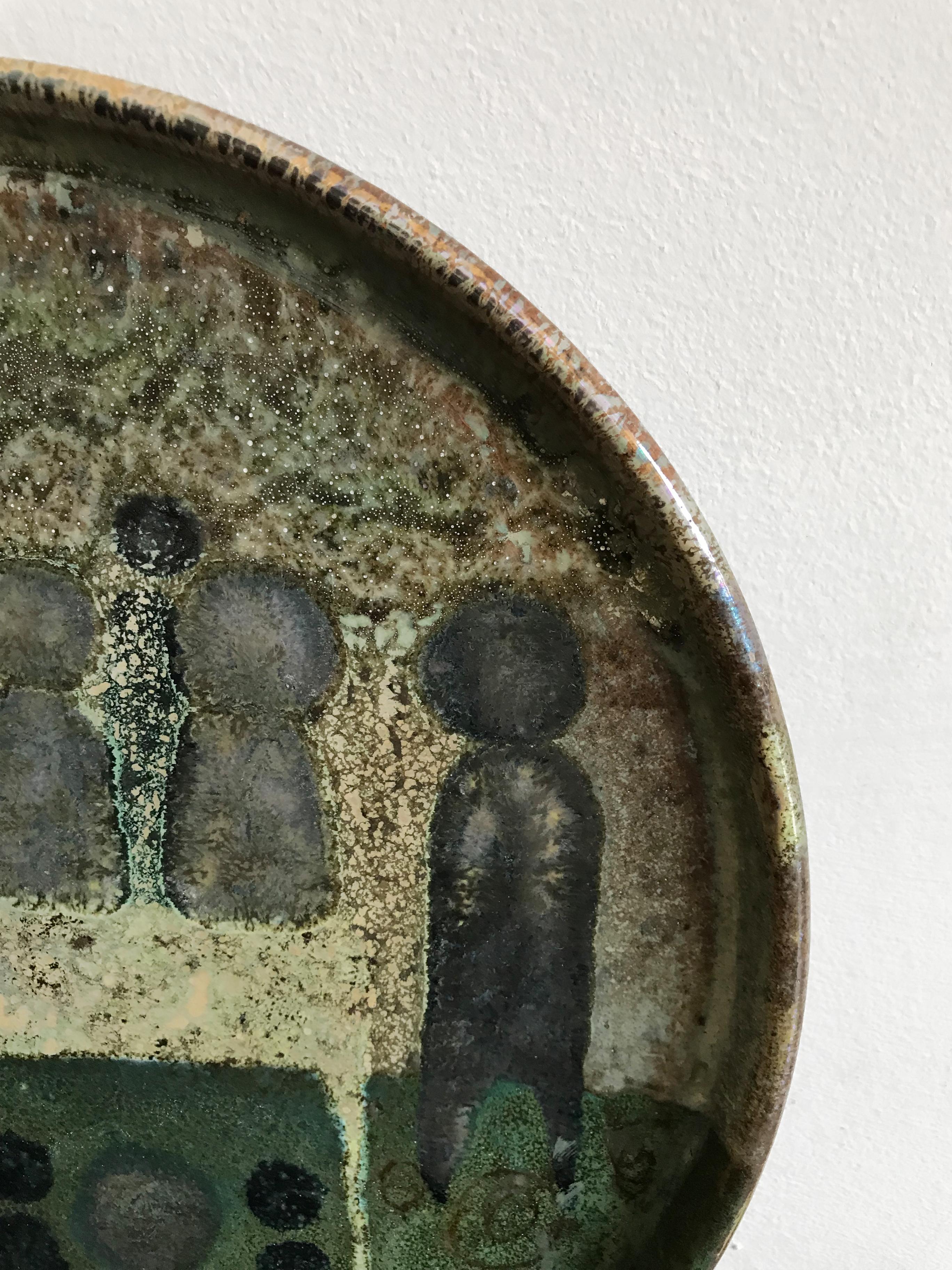 Italian ceramic plate or centerpiece marked Vanna Faenza on the bottom, circa 1960s.