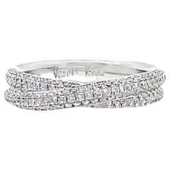 Anillo de oro blanco de 18 quilates con diamantes superpuestos en forma de cruz entrecruzada tamaño 6.5