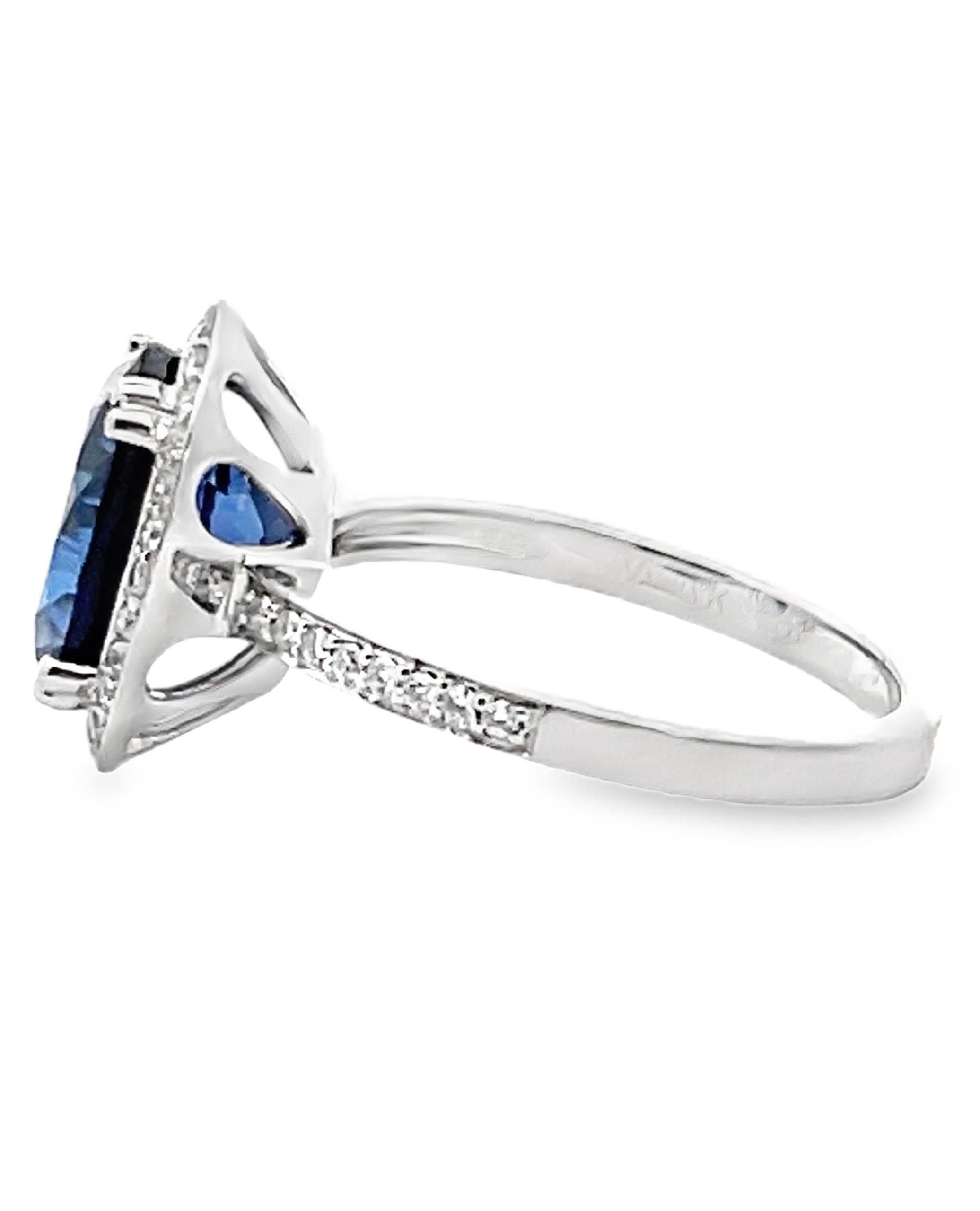 18K White Gold Halo Round Diamond Ring with Lab Grown Oval Sapphire 3.68 Carats In New Condition For Sale In Old Tappan, NJ