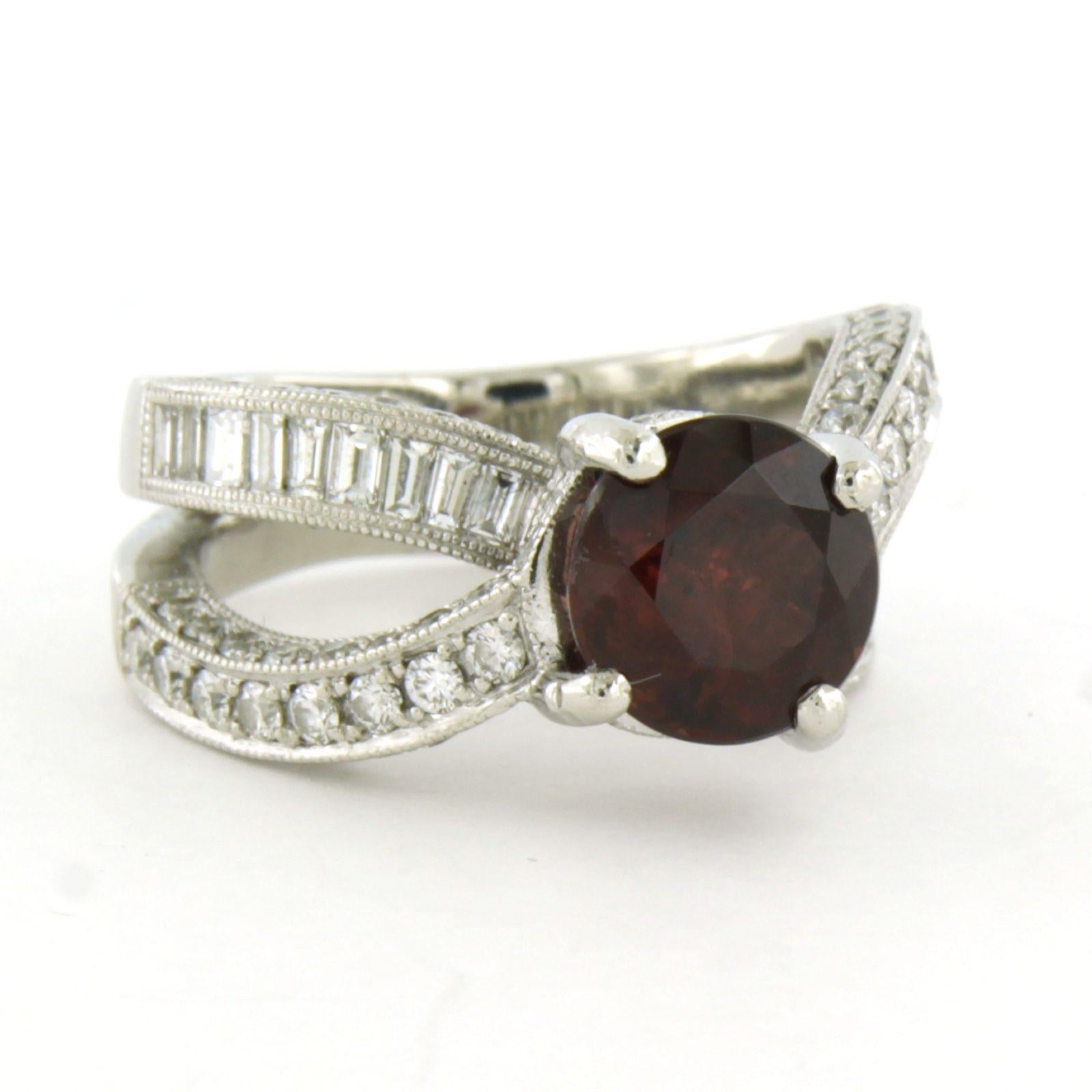 Vanna K - Anillo de platino con granate, brillante y diamante talla baguette 2,50ct en venta 2