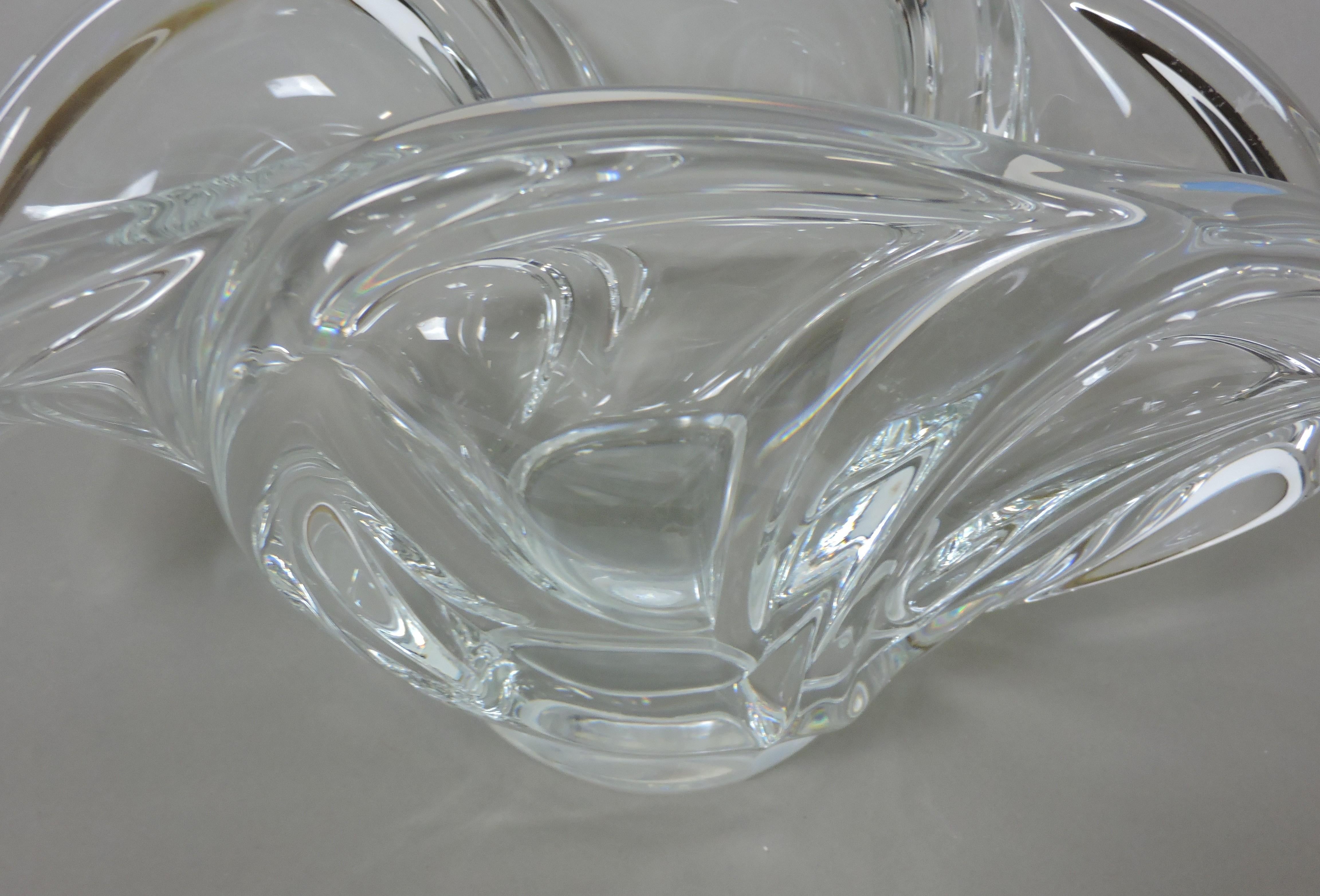 Fait main Art Vannes France Mid Century Modern Freeform Art Glass Clear Crystal Bowl (bol en cristal transparent) en vente