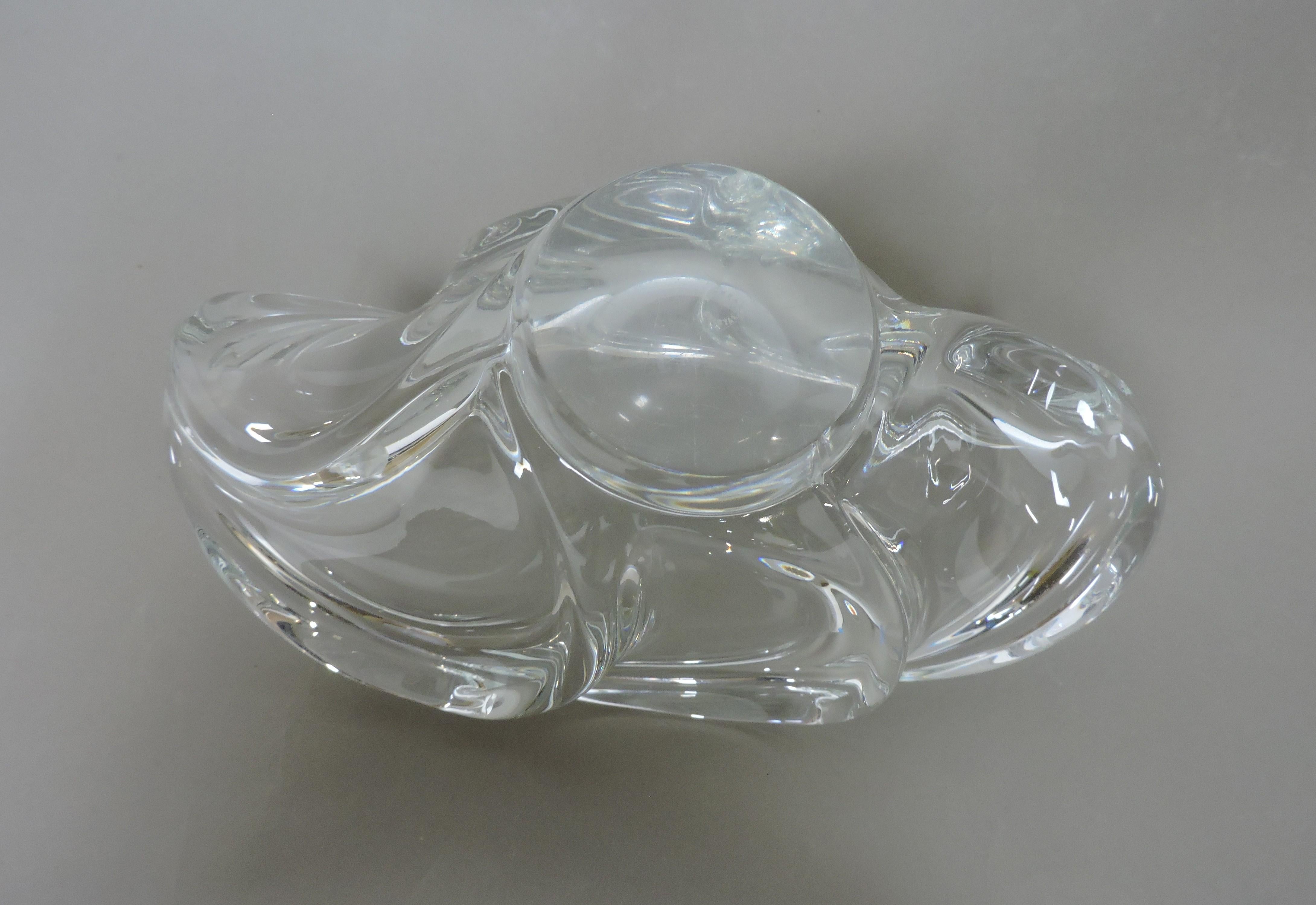 Milieu du XXe siècle Art Vannes France Mid Century Modern Freeform Art Glass Clear Crystal Bowl (bol en cristal transparent) en vente