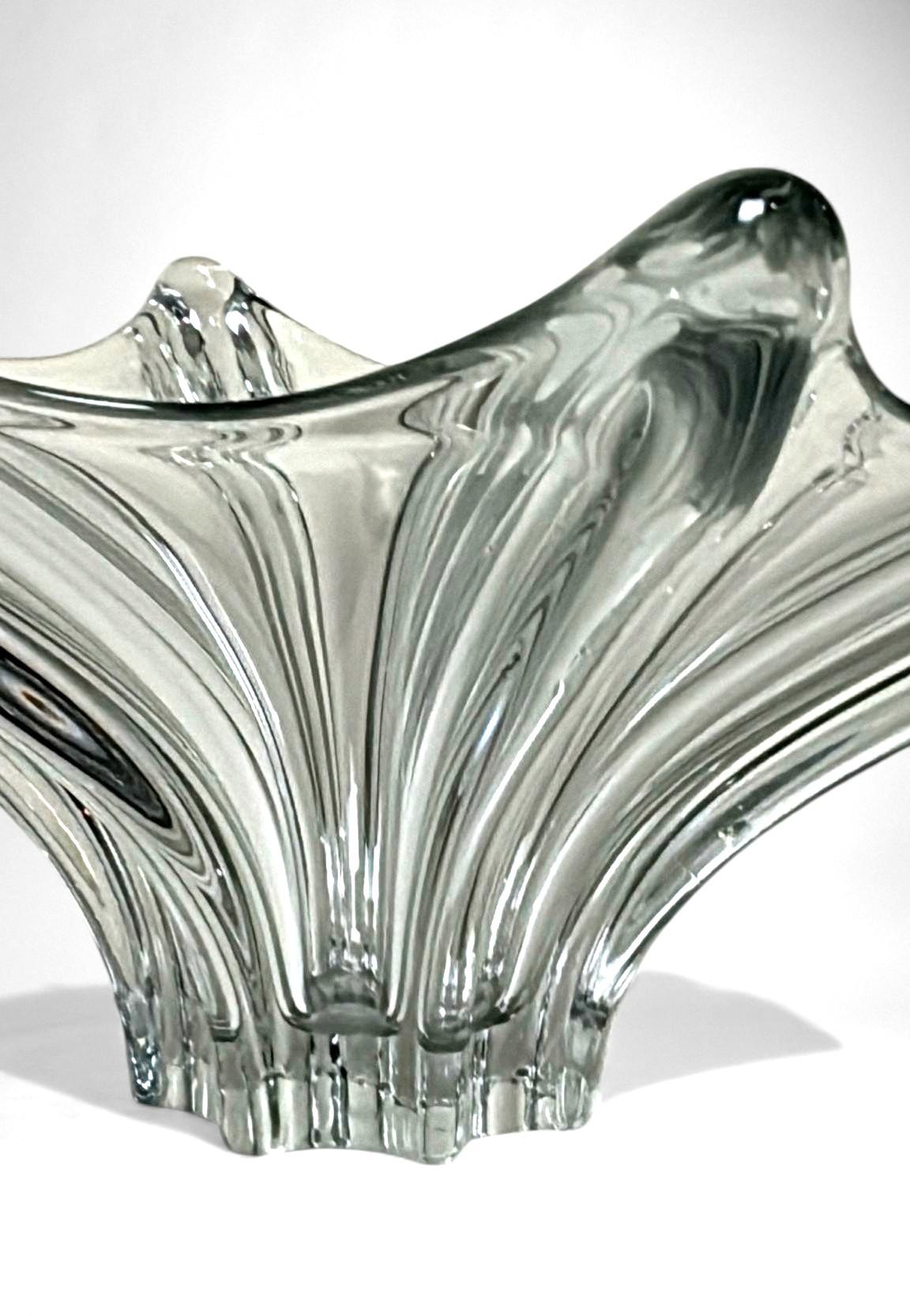 Vannes-le-Châtel, Centrotavola in cristallo di piombo delle Cristallerie francesi in vendita 1