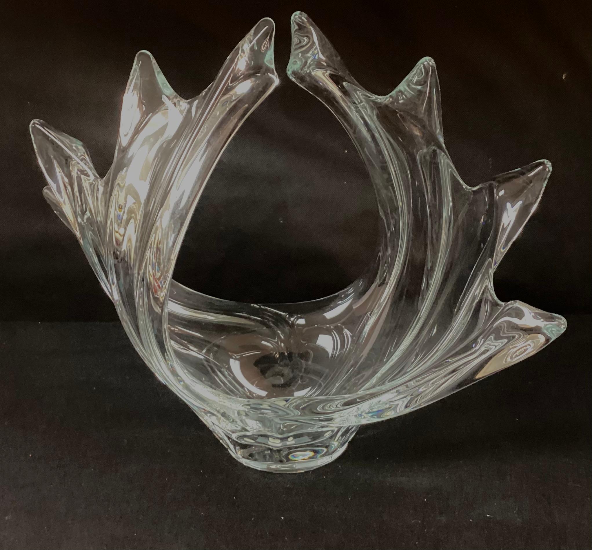 20th Century Vannes Le Chatel French Crystal Glass  Vase Sculpture For Sale