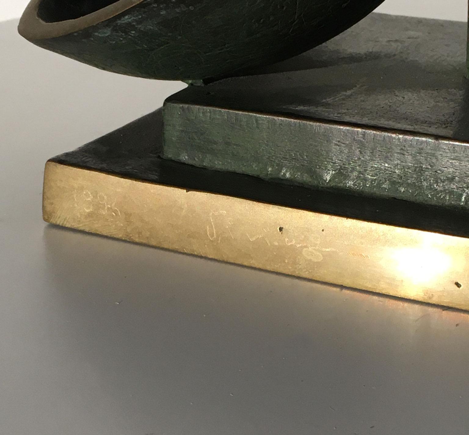 1980 Stern mit Apfel von Vanni Viviani  Abstrakte Skulptur aus Bronze, Italien im Angebot 12