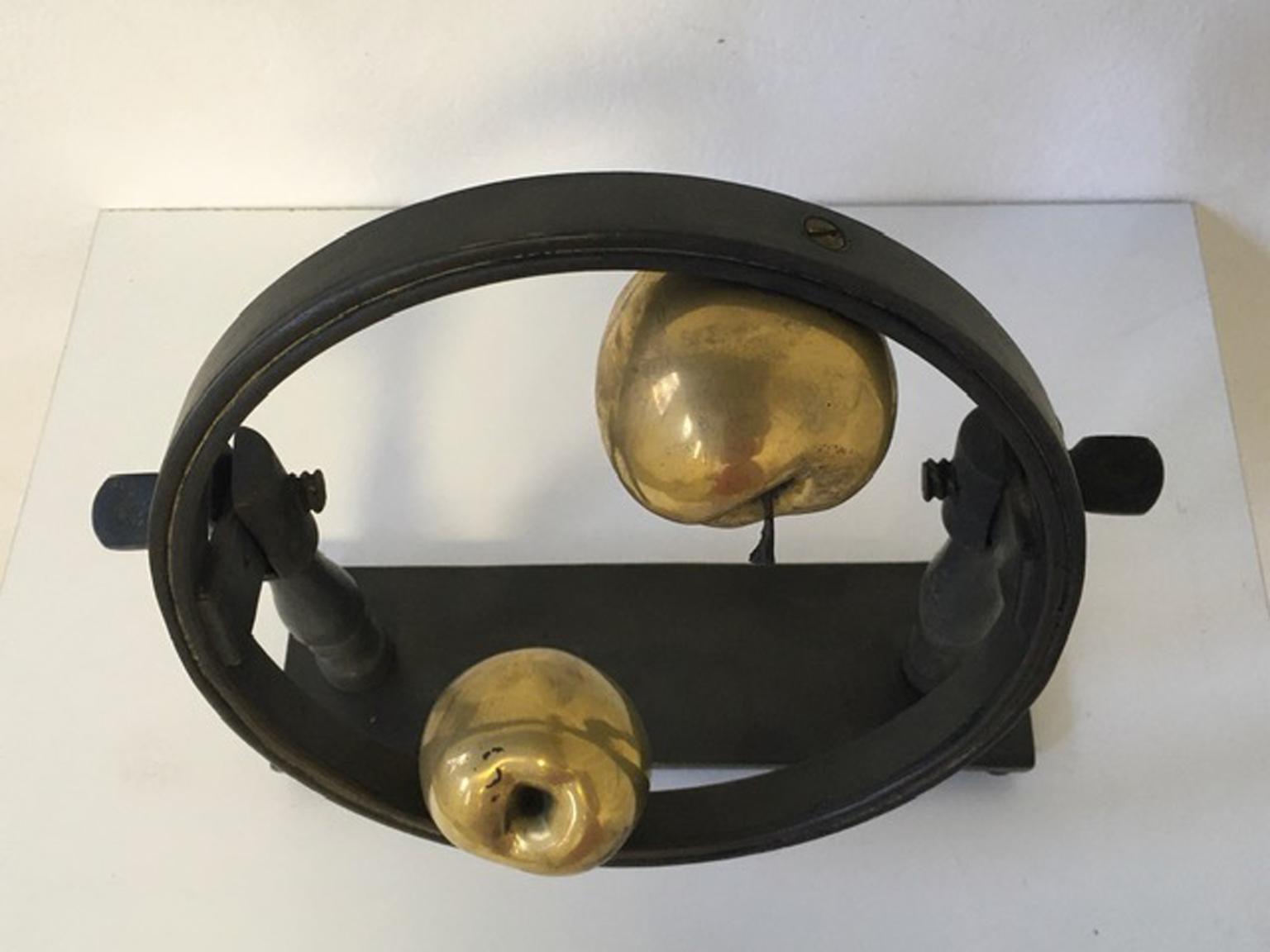 Italy 1980 Post-Modern Bronze Abstract  Sculpture Vanni Viviani For Sale 3