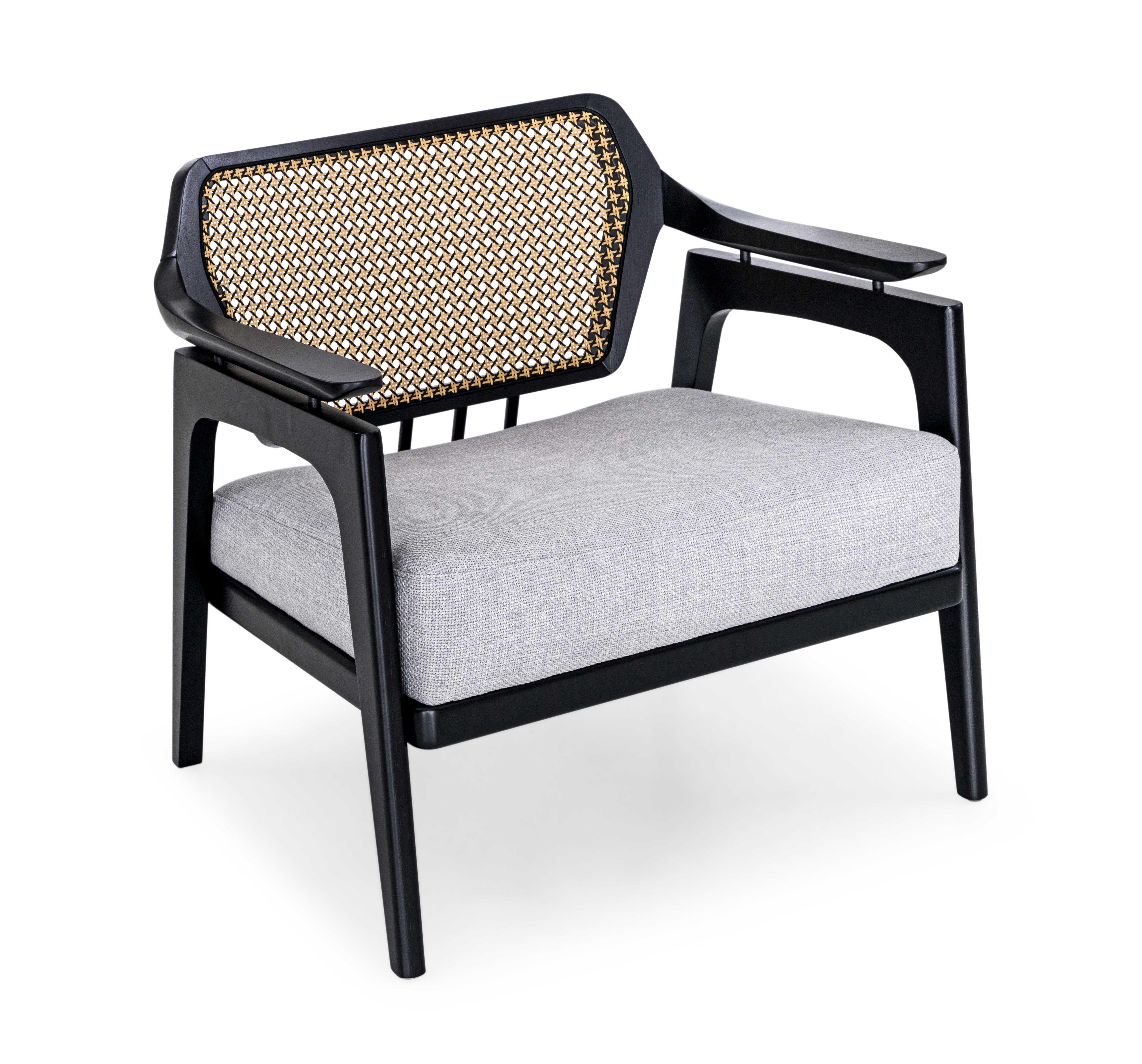 Moderne Fauteuil noir mat avec dossier en rotin tressé et assise tapissée grise - Vanno Line en vente