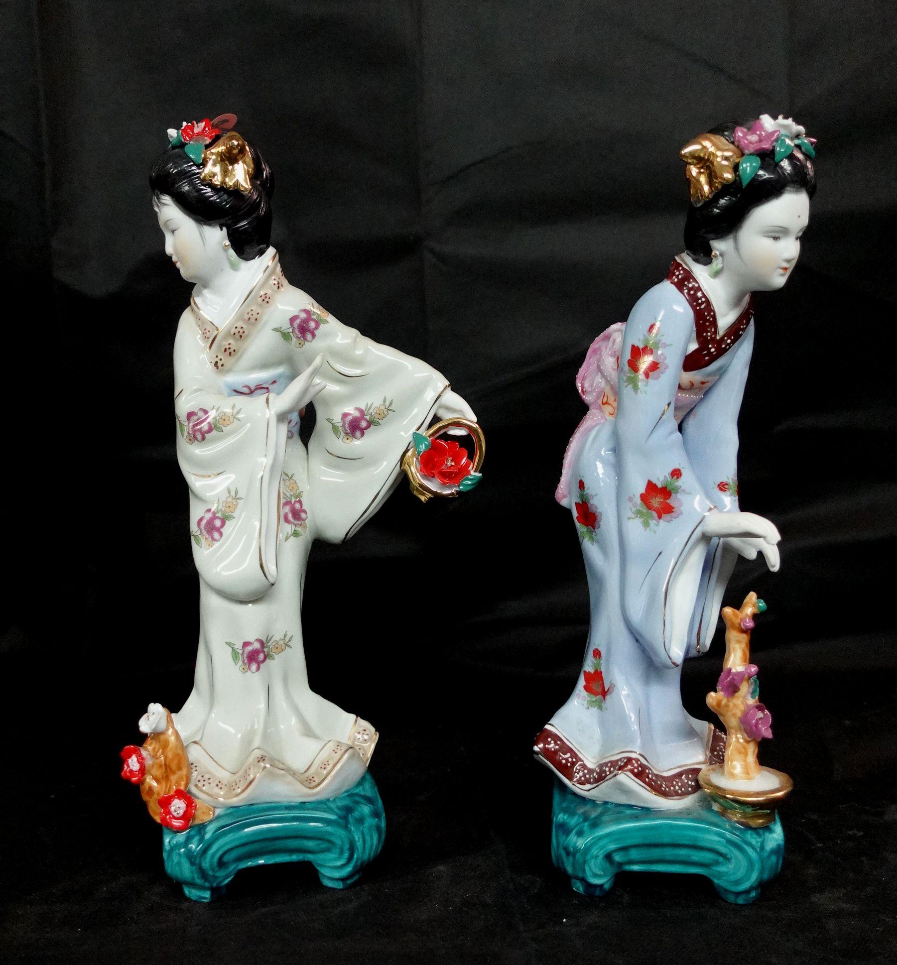 Altro Coppia di statue di geisha giapponese Vantage
