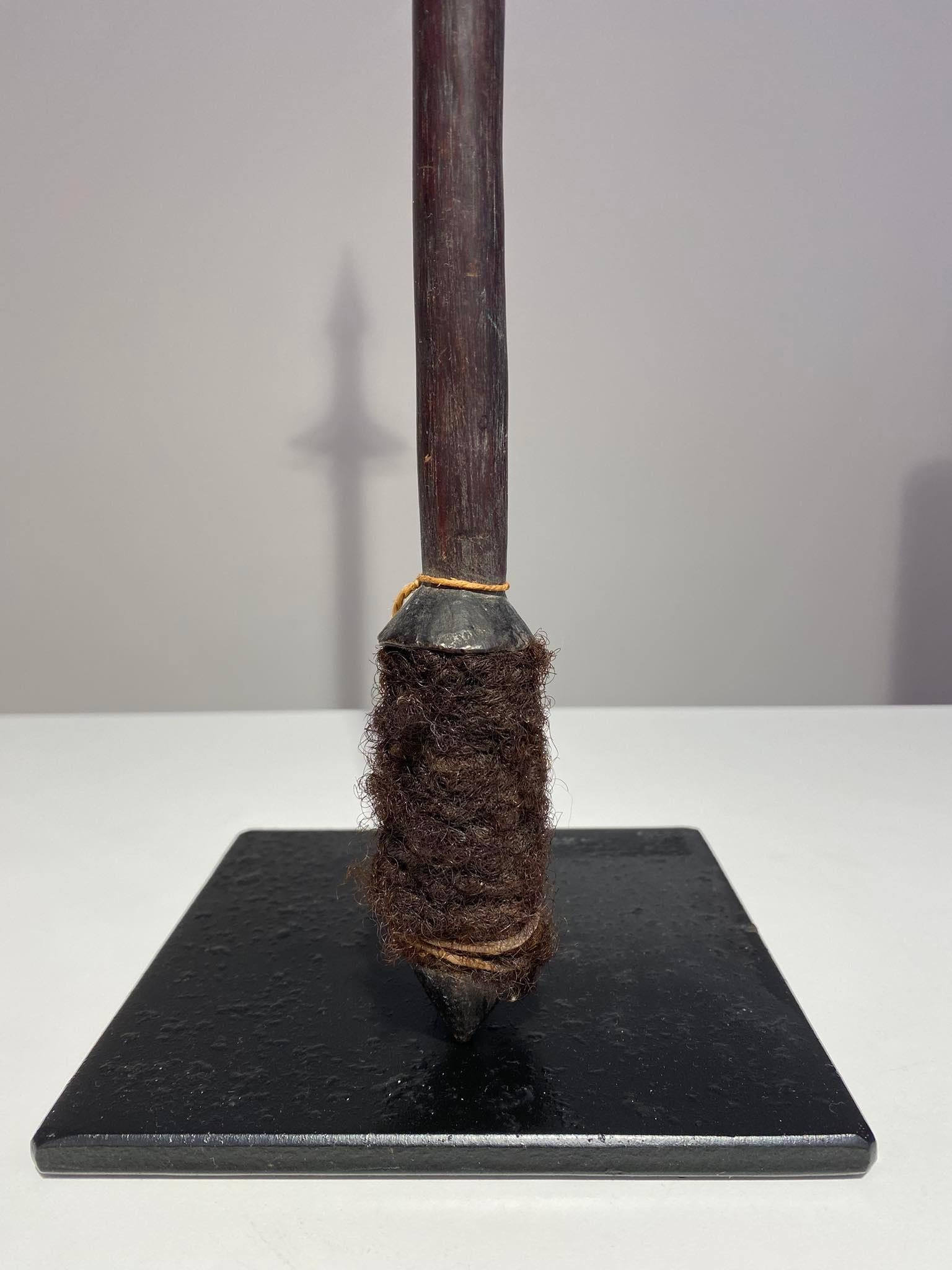 Vanuatu War club pierces sternum Vanuatu/New Hebrides - Oceanic Art - Melanesia For Sale 3