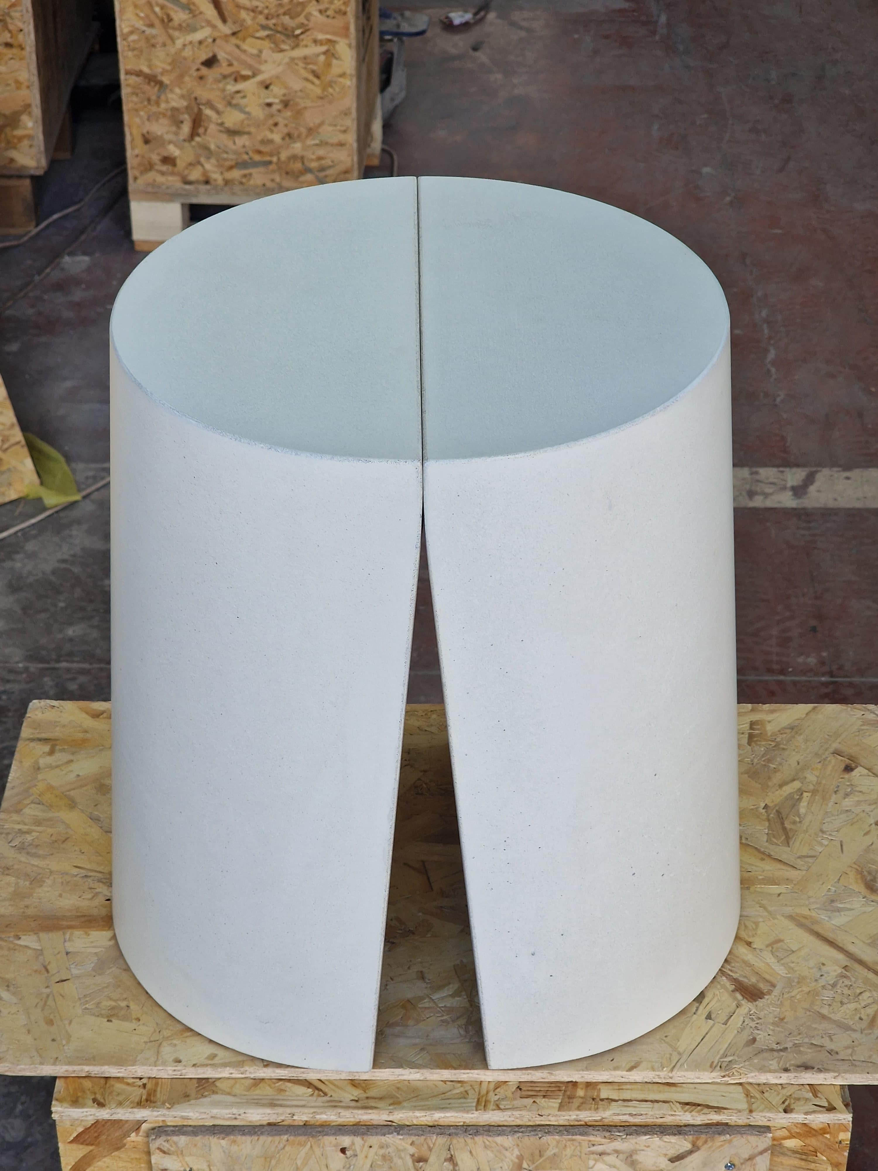 Varco Concrete Stool by Ernesto Messineo in White Shade for Forma&Cemento In New Condition For Sale In Rome, Lazio