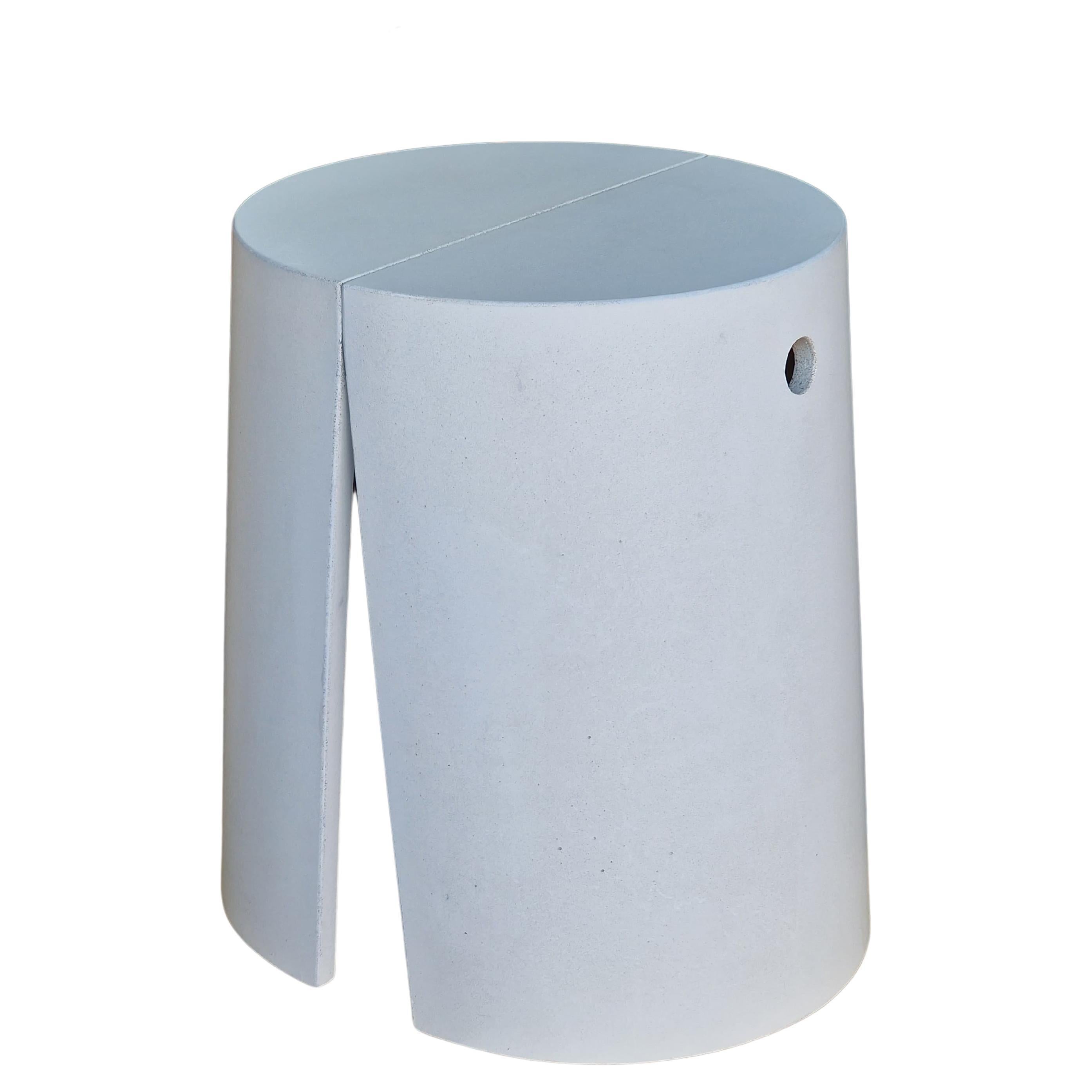 Varco Concrete Stool by Ernesto Messineo in White Shade for Forma&Cemento
