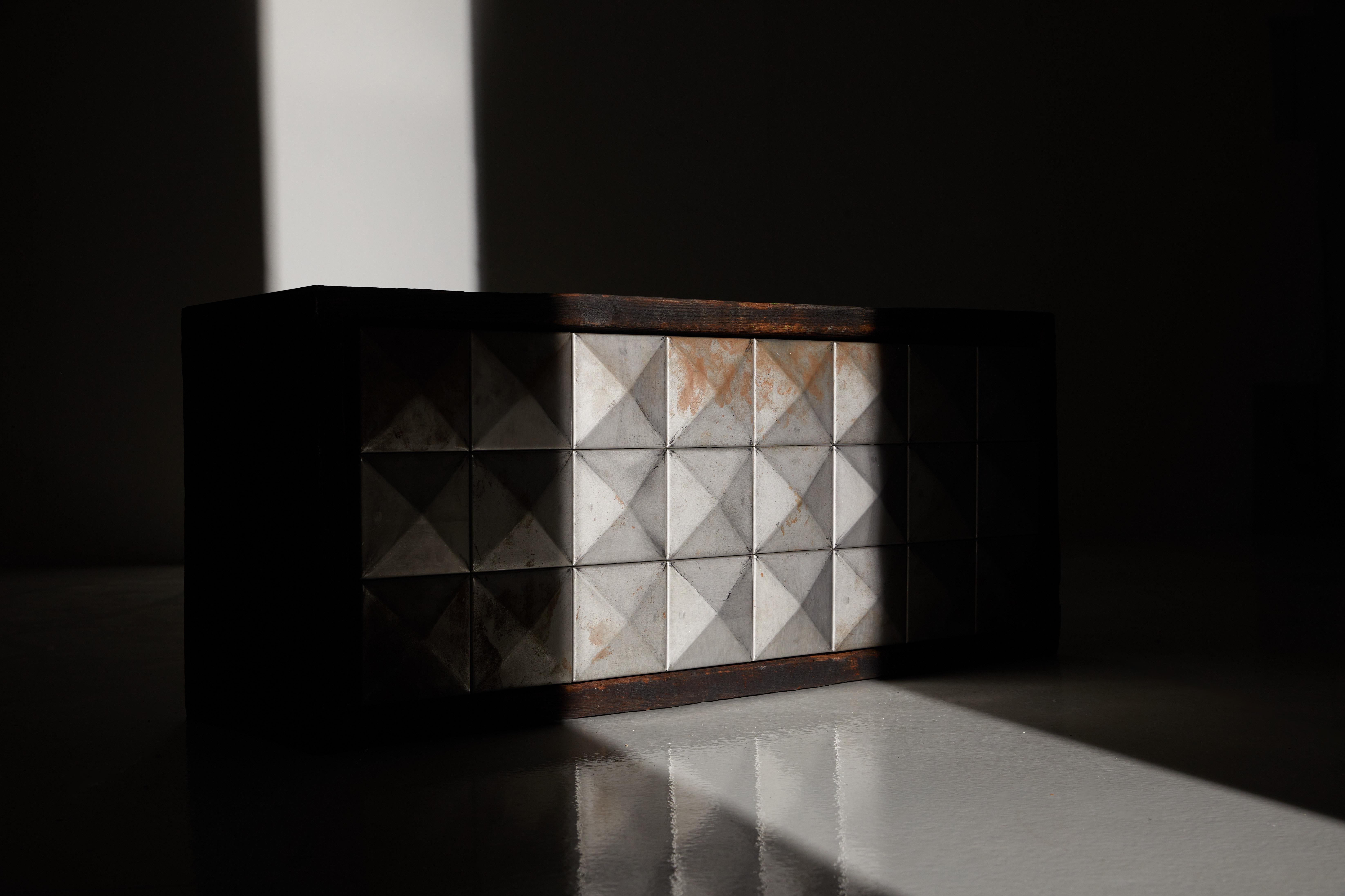 Varel Lowboard in Historic Oak, Raw Steel & Oak Veneer by Heilig Objects For Sale 2