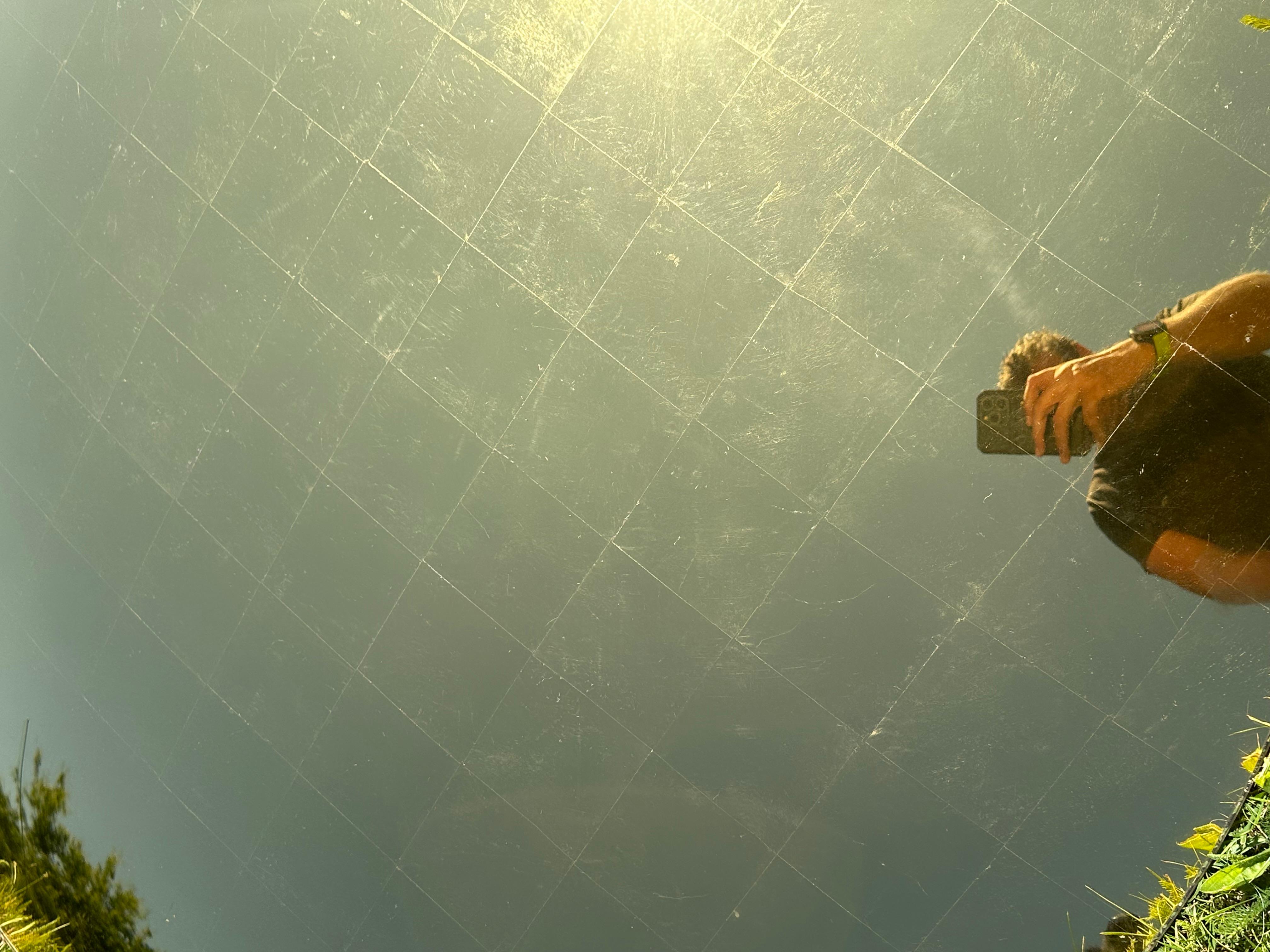 Varenna 24 Ct Verre Eglomisé Red Gold Diameter Convex Mirror - 100 cm diameter. For Sale 4