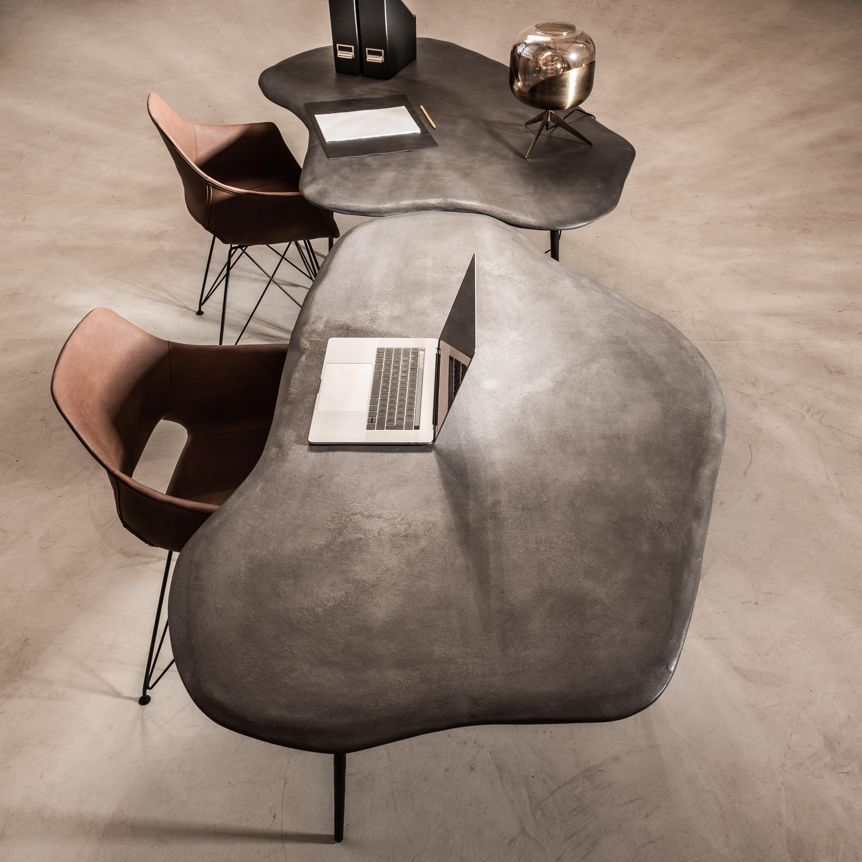 Moderne Duo de tables Varenna par Studio Emblématique en vente