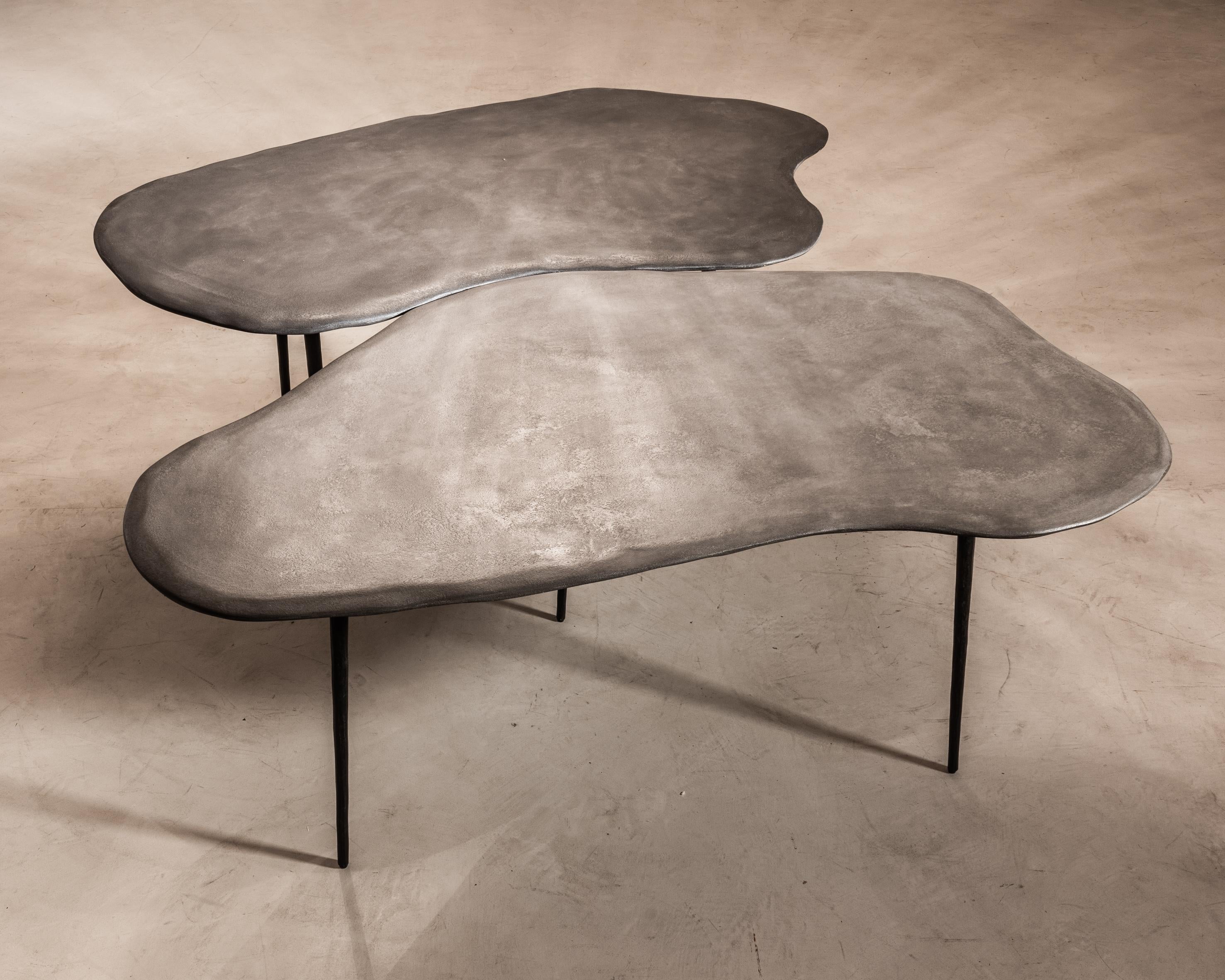 Pierre Duo de tables Varenna par Studio Emblématique en vente