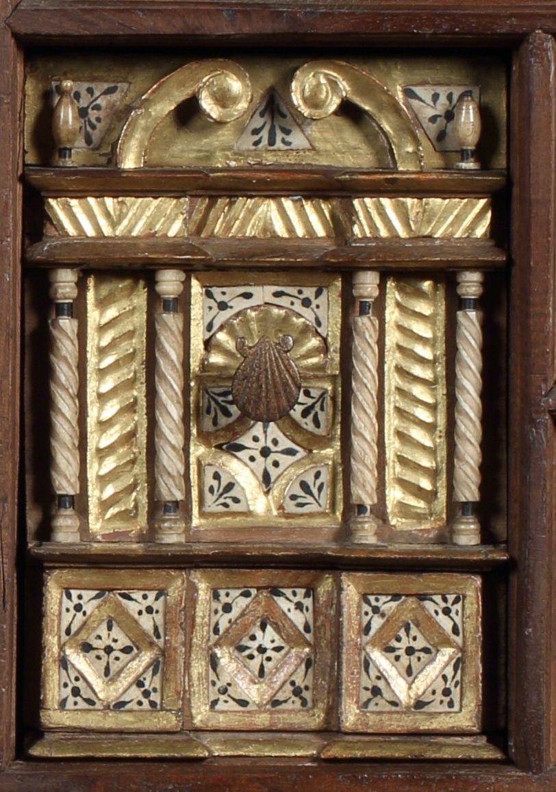 Vargueno or Bargueno, Late-16th-Early-17th Century, Spanish Renaissance, Walnut In Excellent Condition In BUNGAY, SUFFOLK