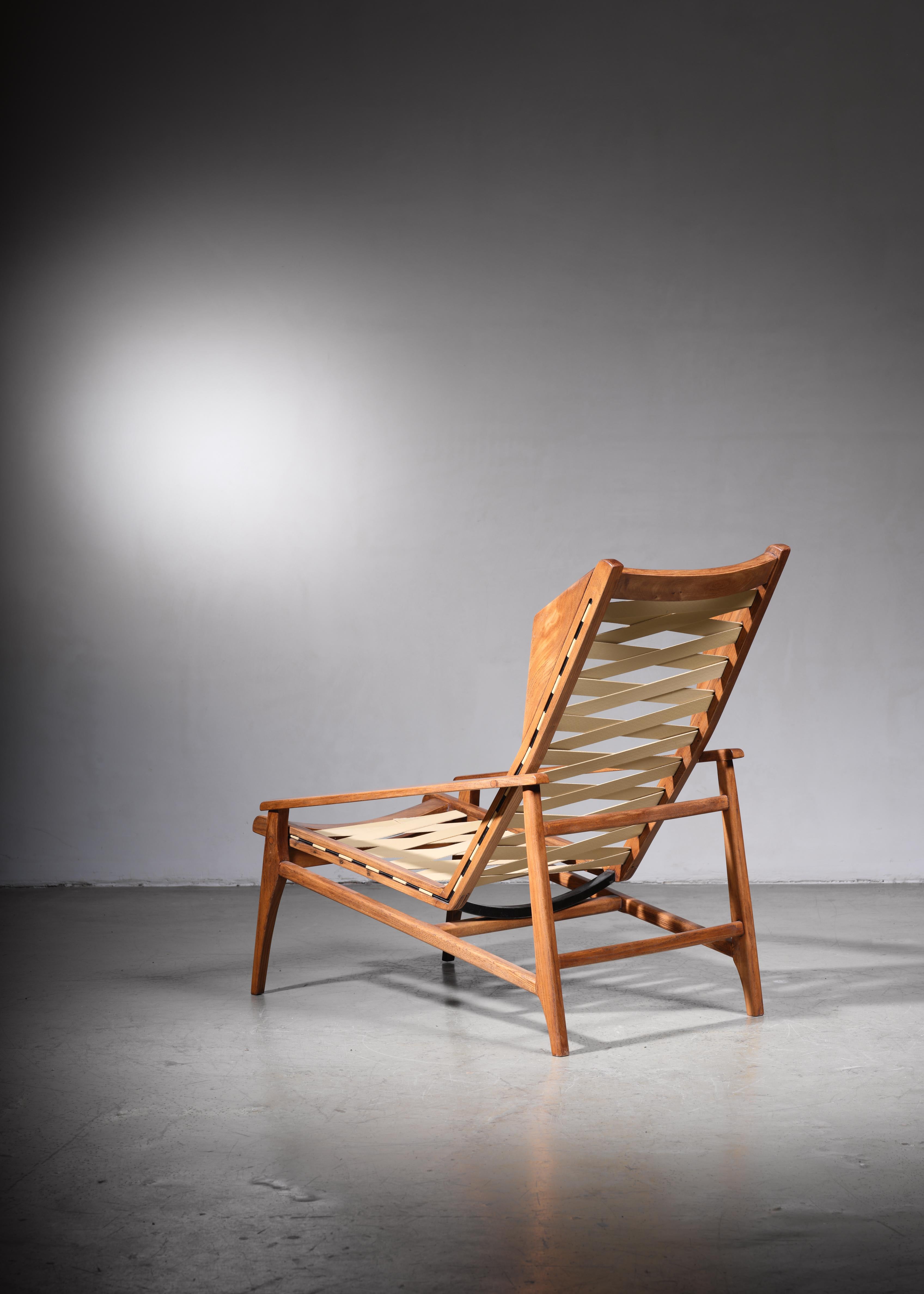 Modern Variation on Gio Ponti Lounge Chair, Italy, 1950s For Sale