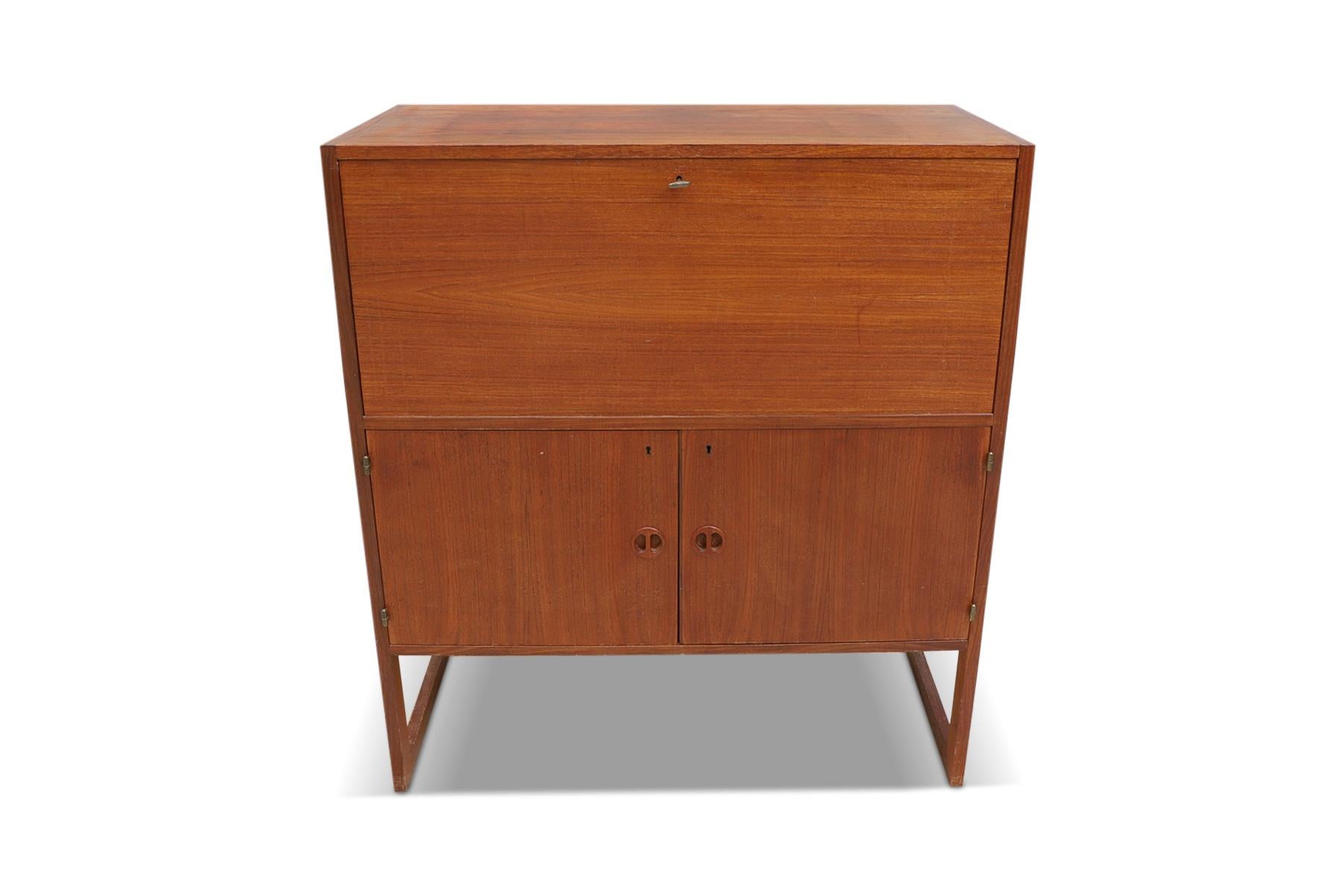 Mid-Century Modern “varie” Teak Bar Cabinet by Arne Wahl Iversen #2 For Sale
