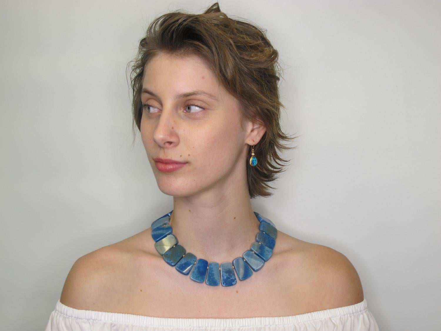 Uncut Variegated Blue Quartz and Yellow Gold Collar Necklace