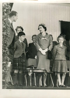 Collection of Vintage Photos of Queen Elizabeth and the Royal Family - 1952/1970