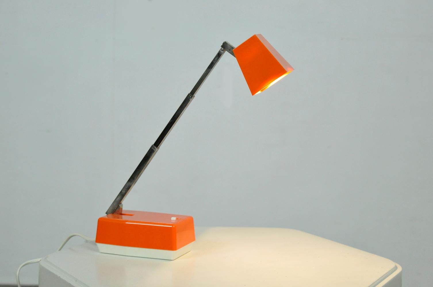 Various telescopic table lamps by Koch Creations Lynbrook NYC for Eichhoff Werke For Sale 10