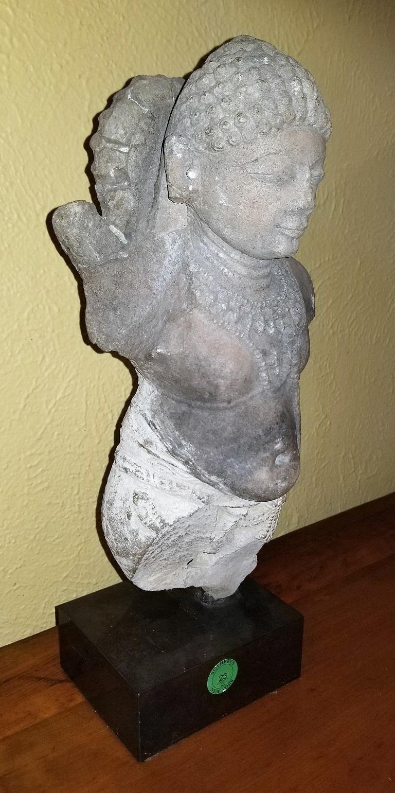 10/11C Pot-Bellied Vishnu Buff Sandstone Sculpture For Sale 5