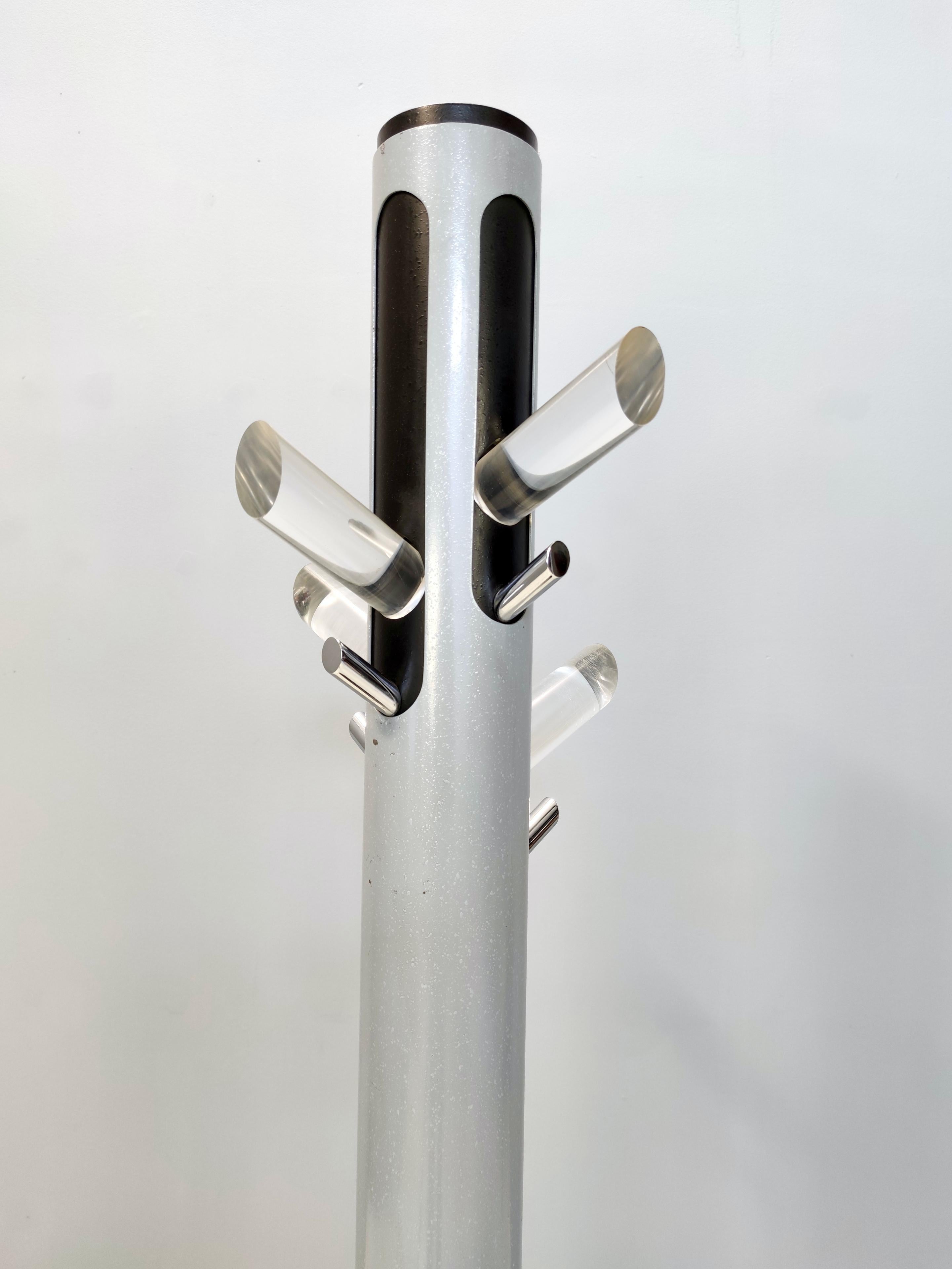 Lacquered Postmodern Varnished Iron, Steel and Plexiglass Illuminated Coat Rack, Italy For Sale