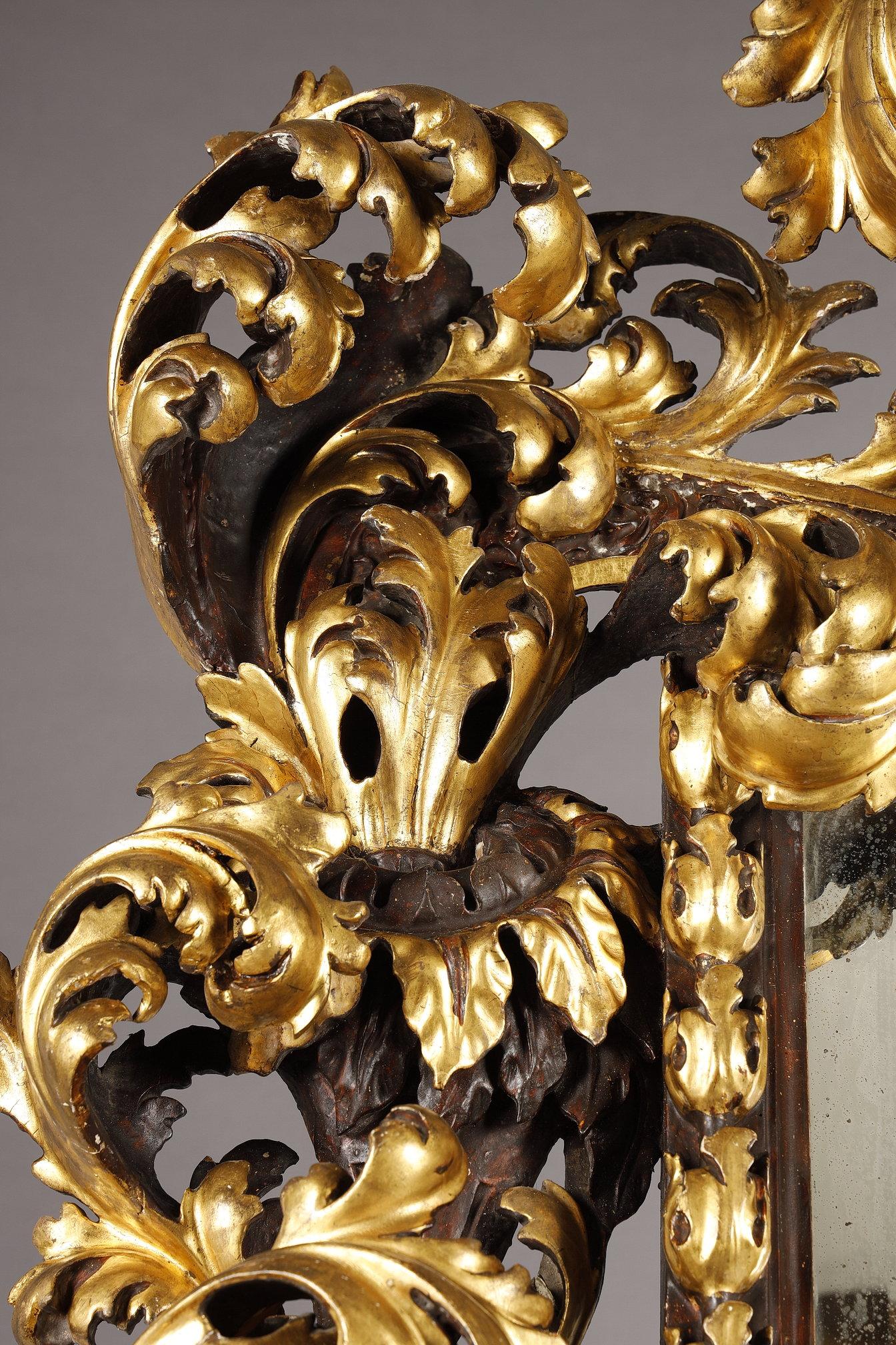 Très grand cadre de miroir baroque romain en vente 8