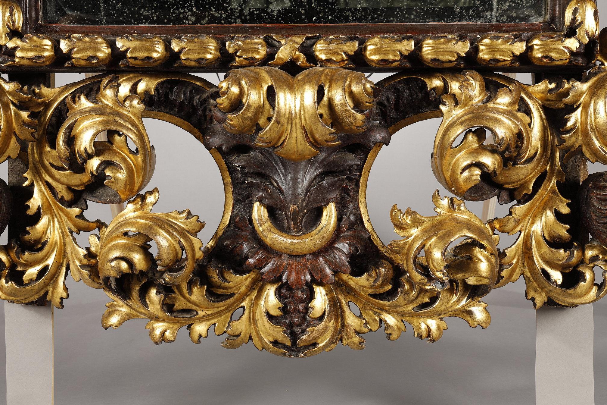 Très grand cadre de miroir baroque romain en vente 2