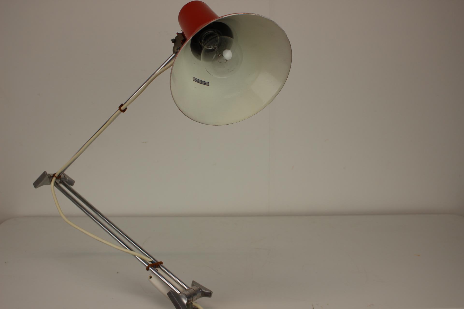 Lámpara de mesa regulable VAS FEMIPARI, Años 60, Polonia en venta 5